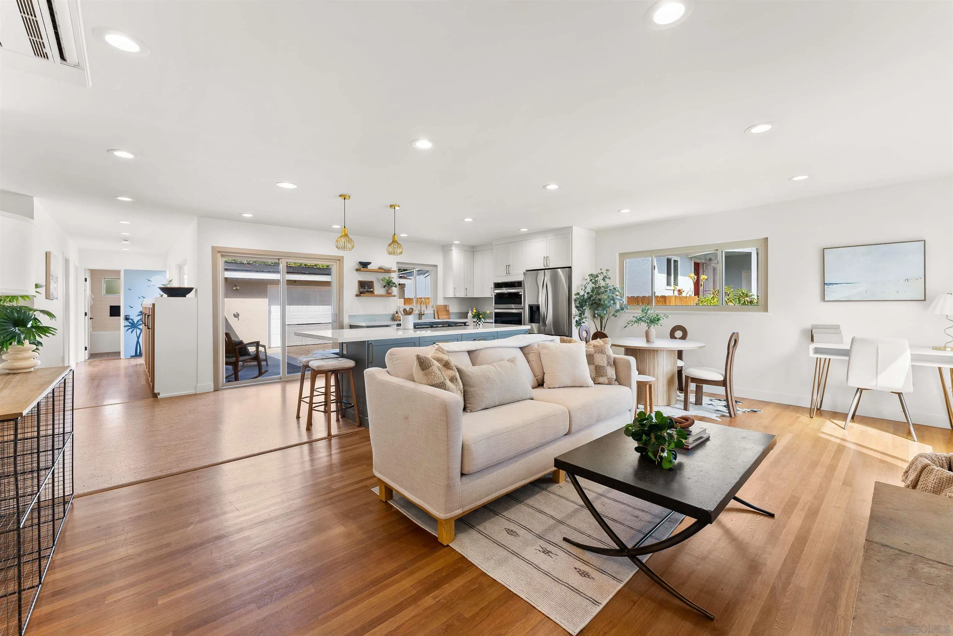 1154 Sapphire Street