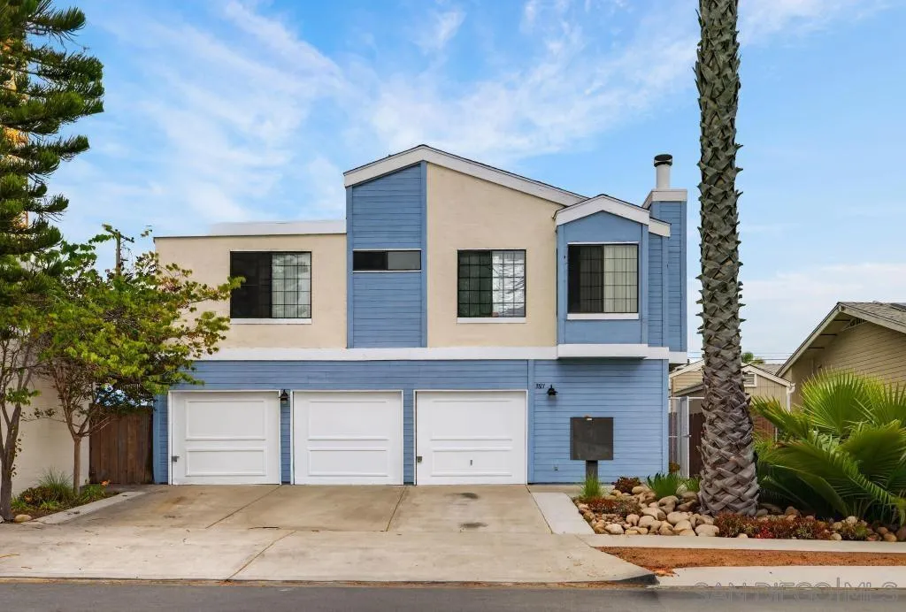 3811 Pershing