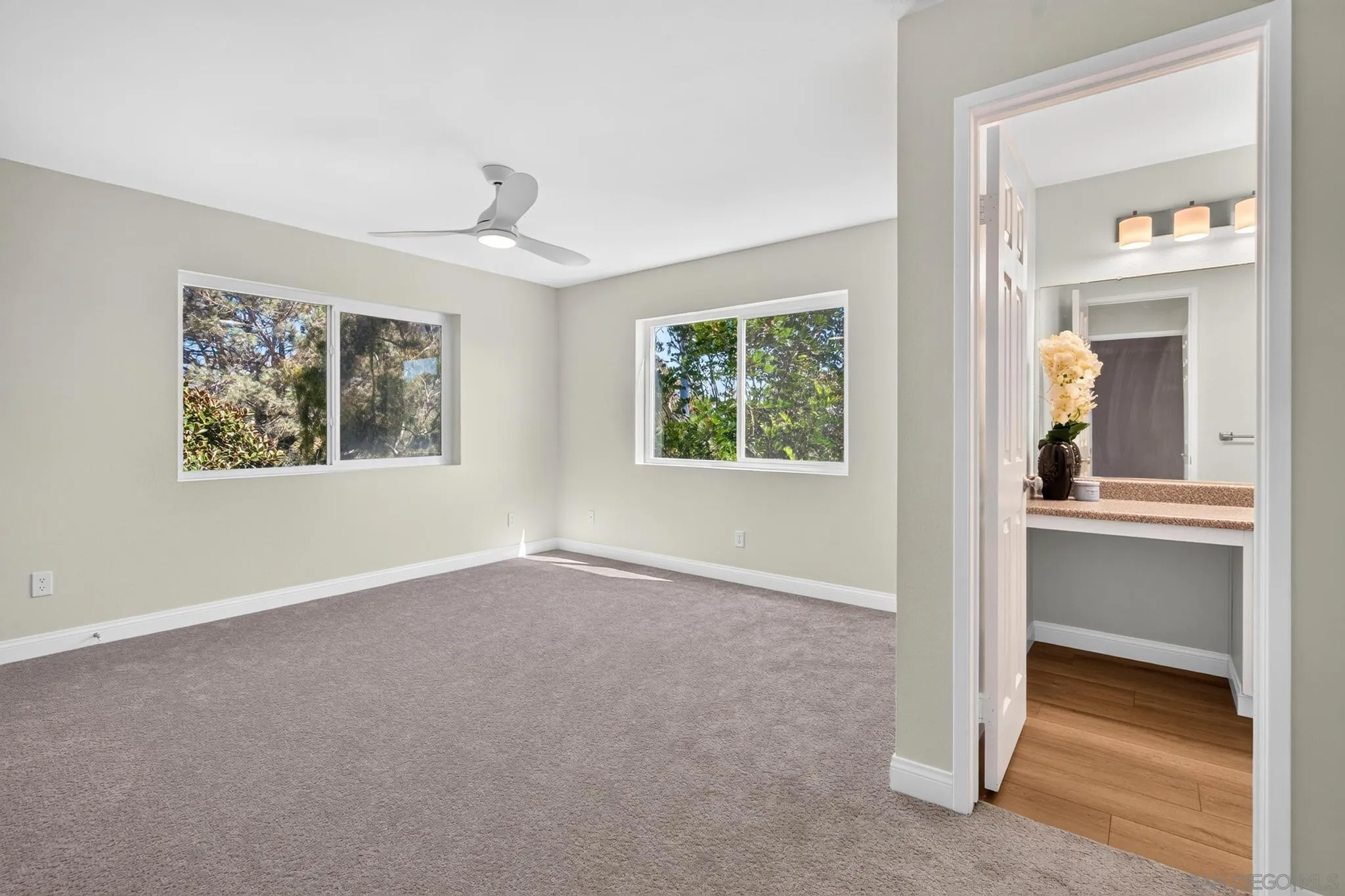 7405 Charmant Dr Unit 1902