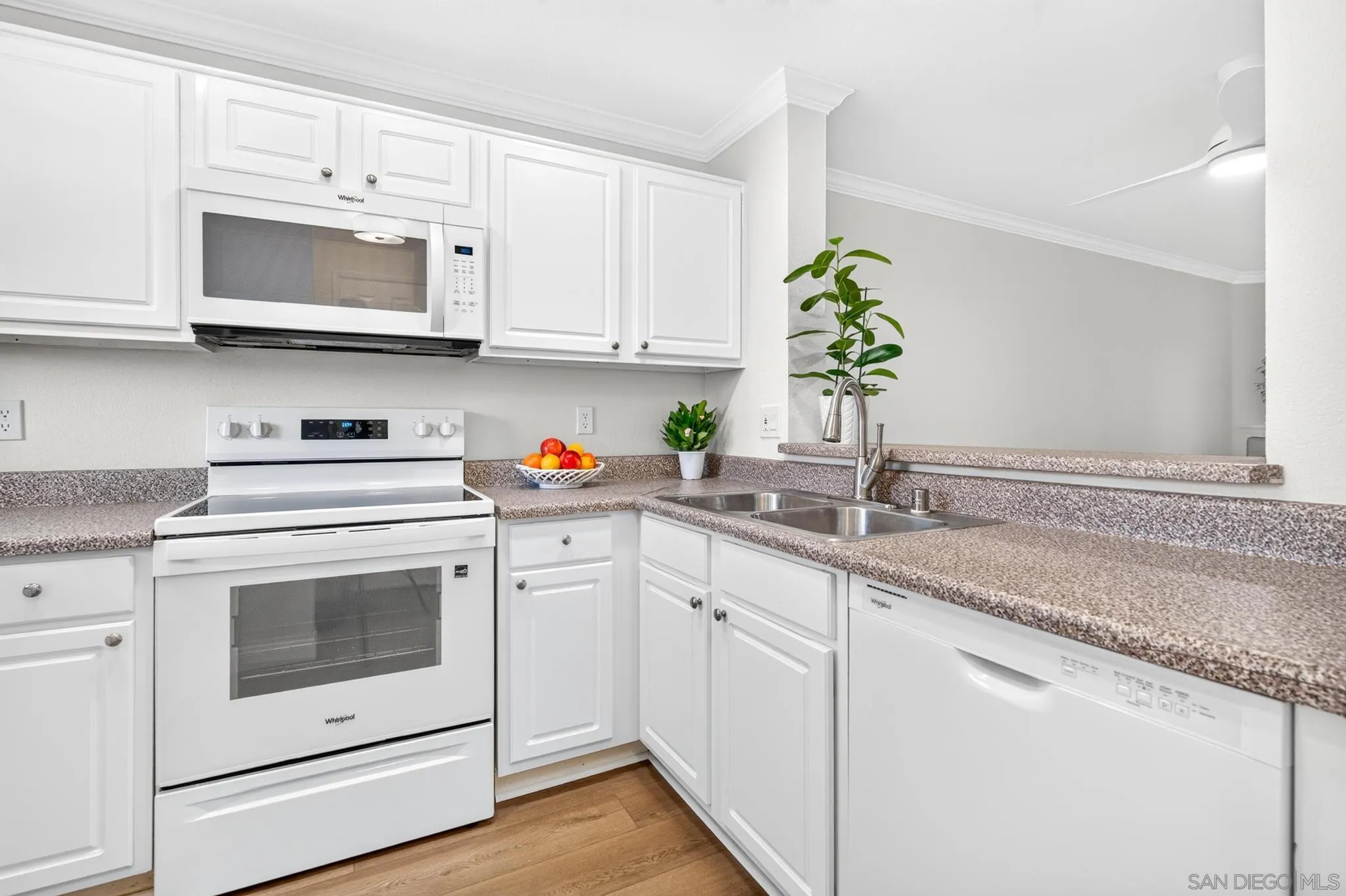 7405 Charmant Dr Unit 1902