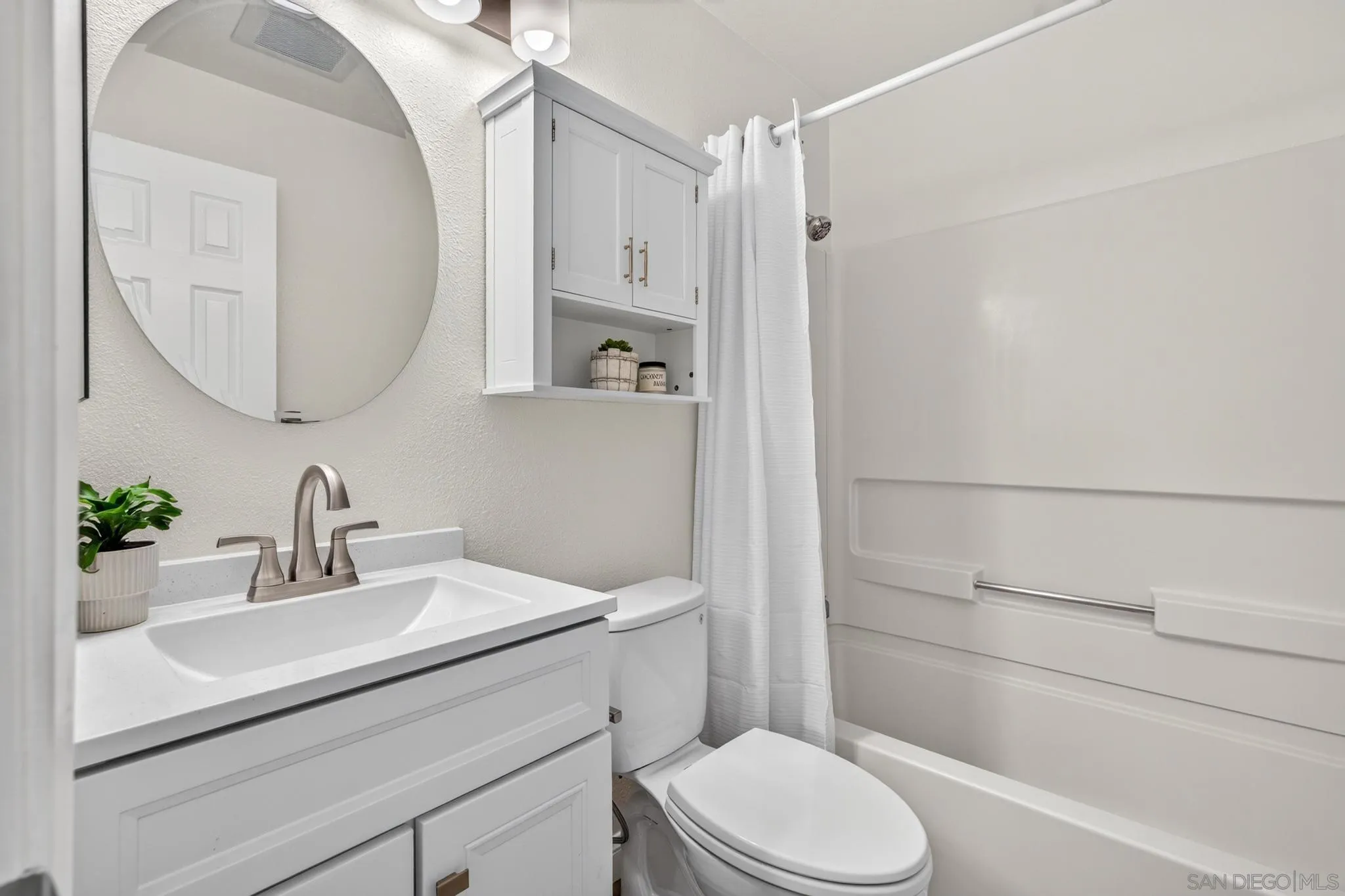 7405 Charmant Dr Unit 1902