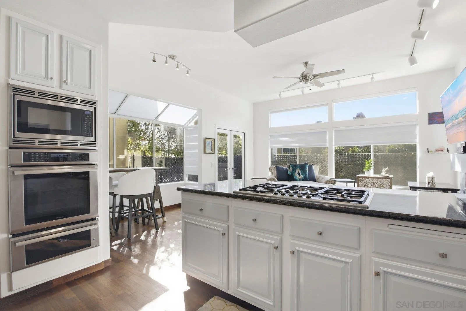 1618 Caminito Solidago