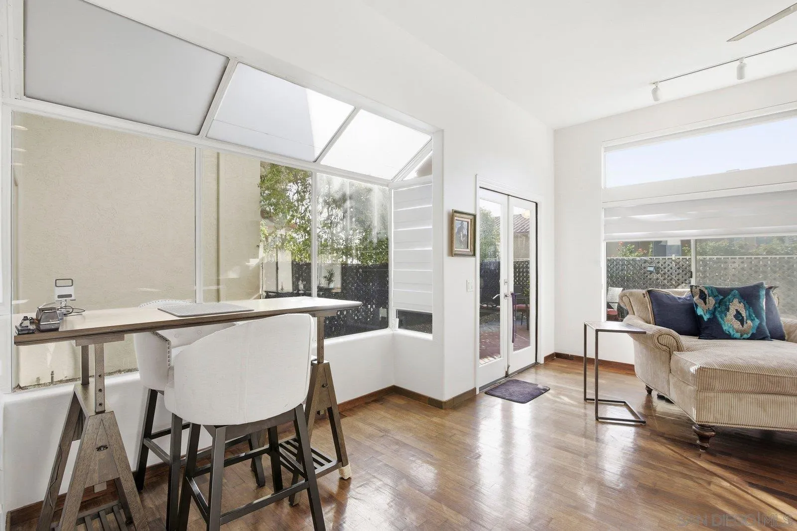 1618 Caminito Solidago