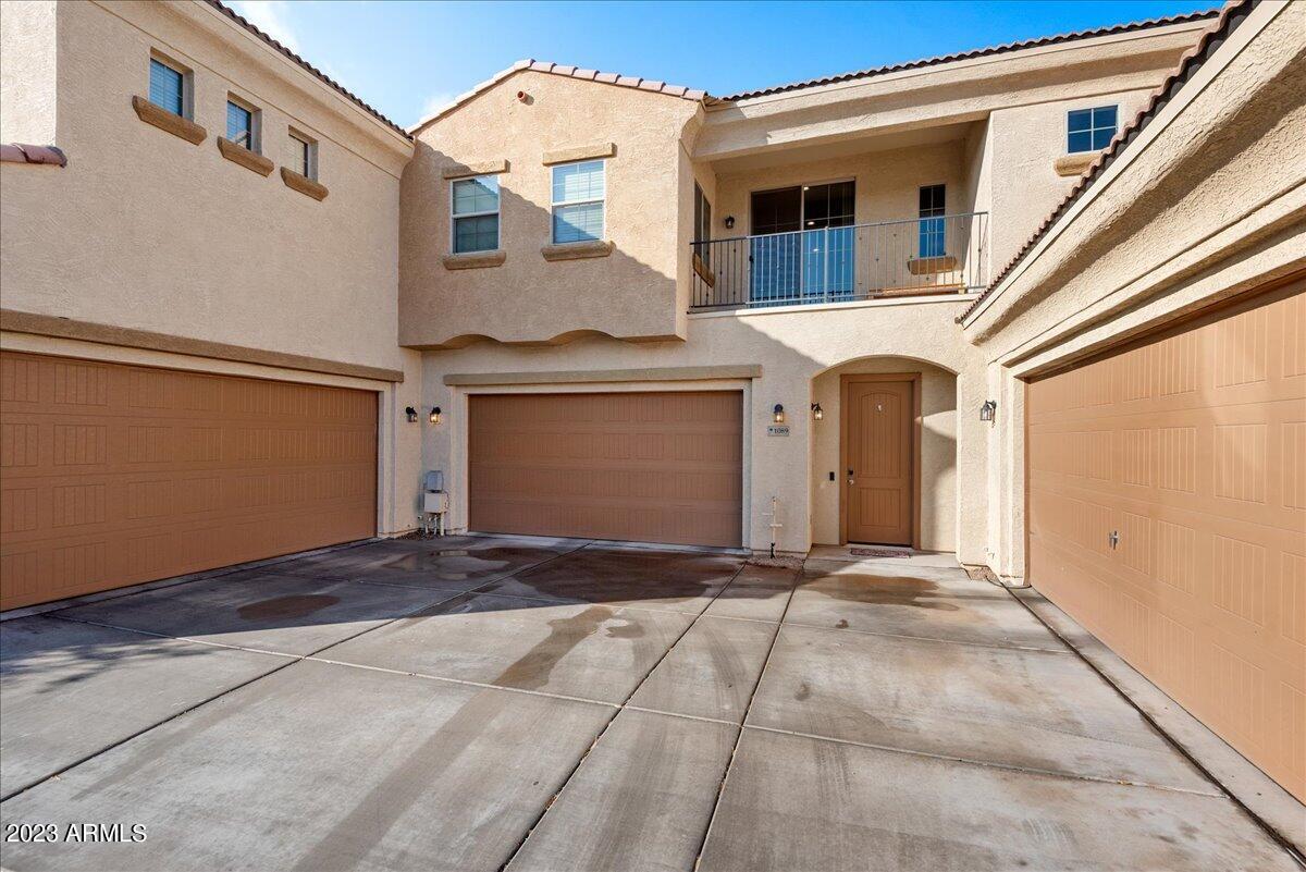 1367 S COUNTRY CLUB Drive, 1089