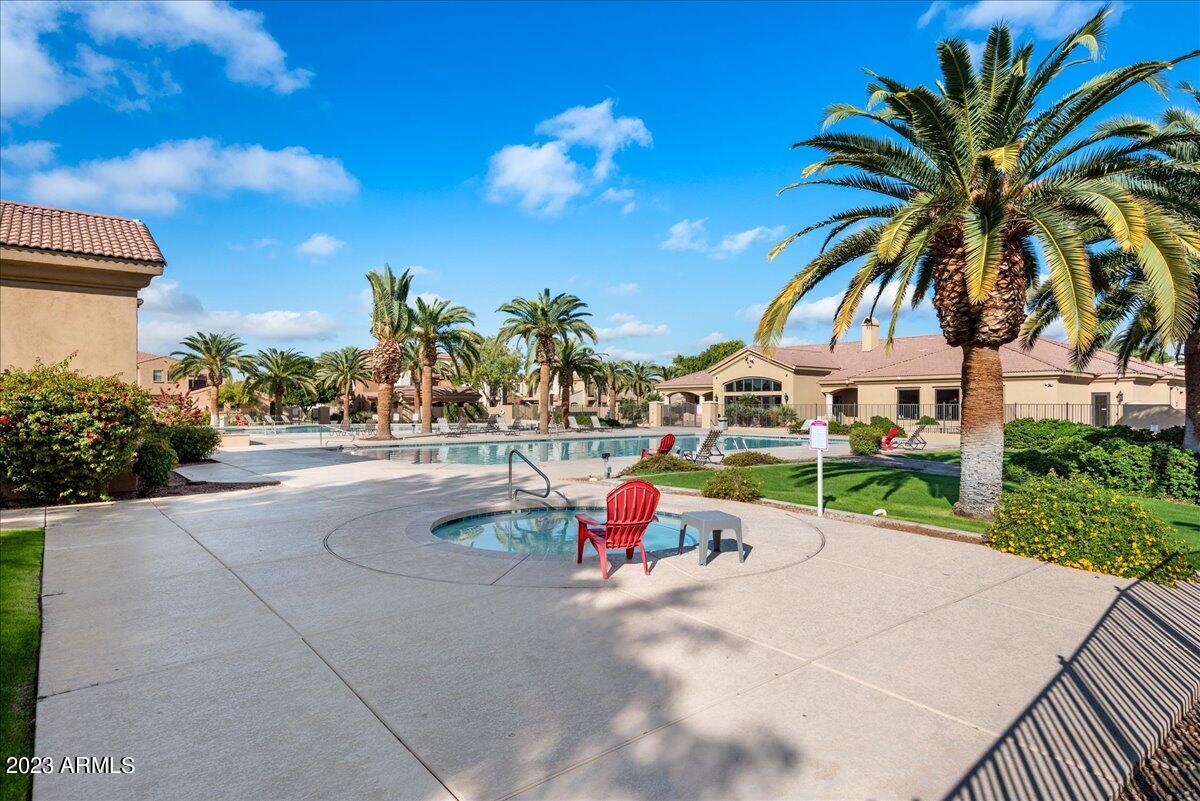 1367 S COUNTRY CLUB Drive, 1089