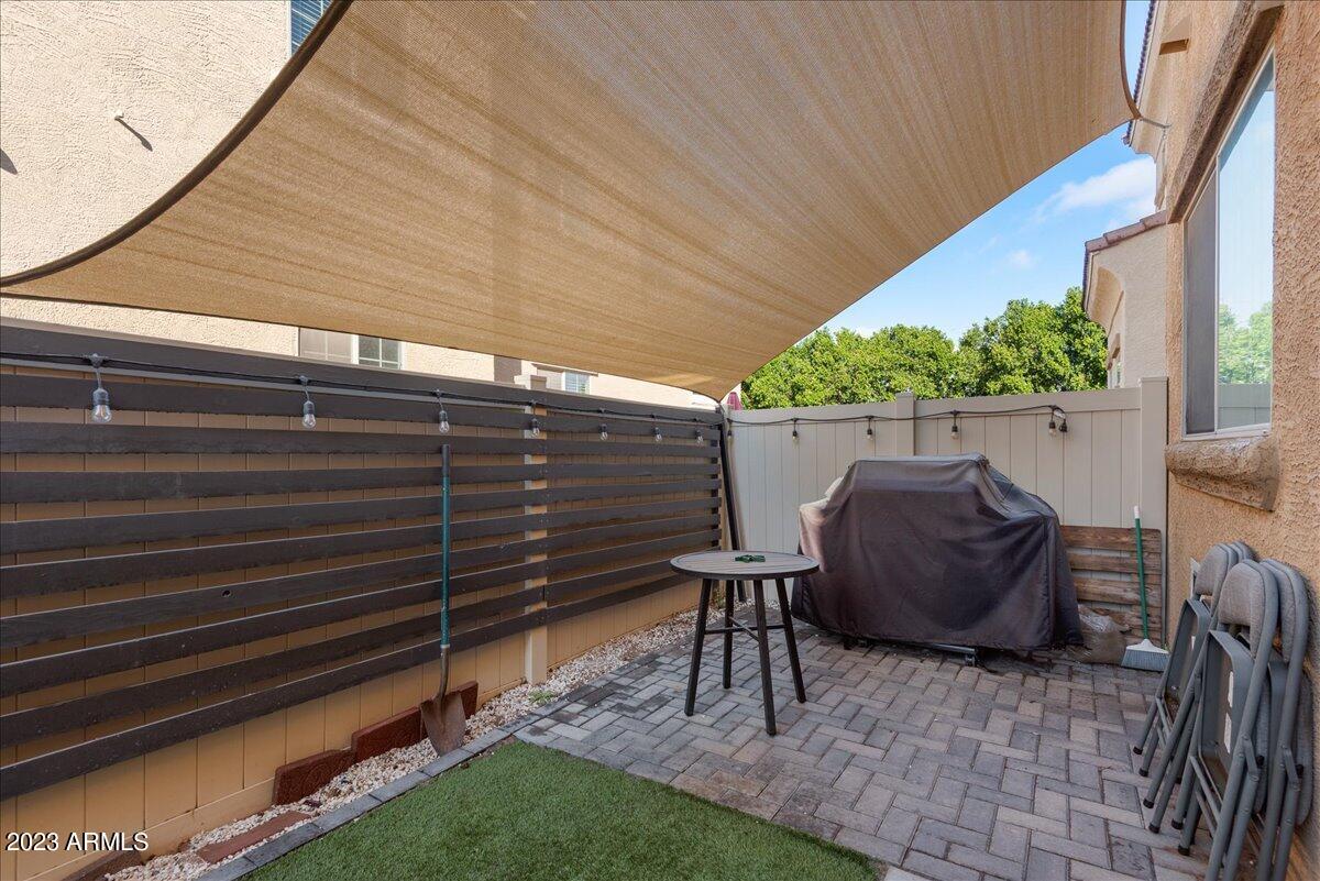 1367 S COUNTRY CLUB Drive, 1089