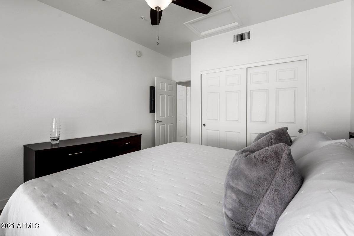 20121 N 76th Street Unit 2003