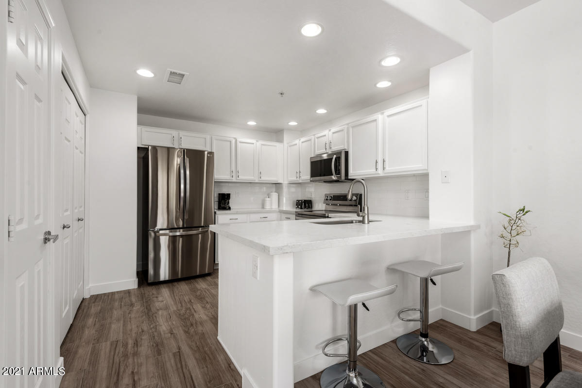 20121 N 76th Street Unit 2003