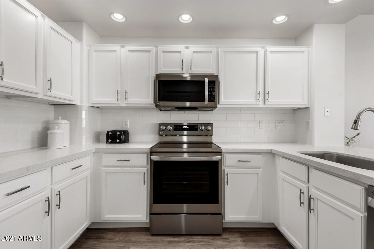 20121 N 76th Street Unit 2003