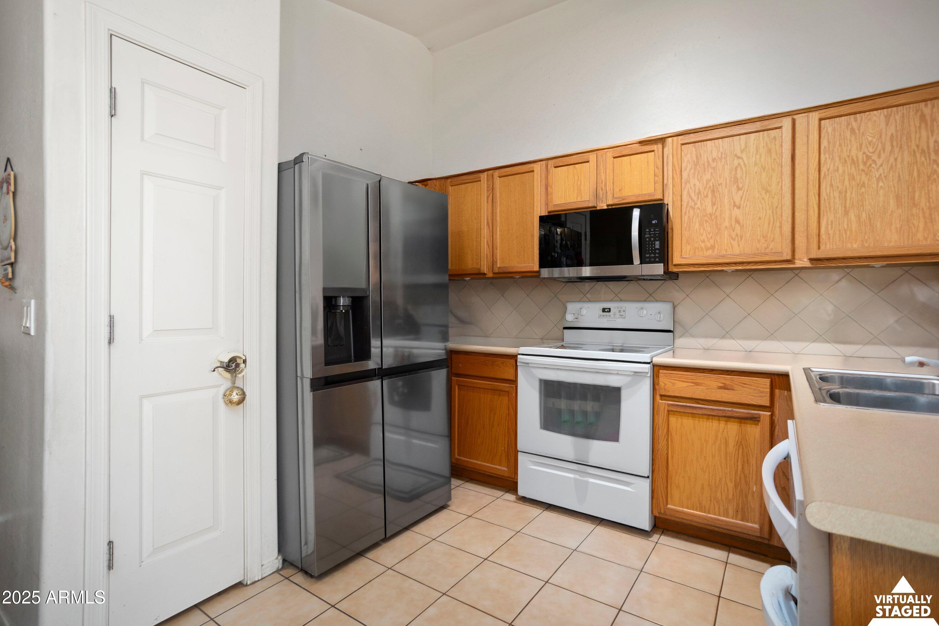 15515 W MOHAVE Circle