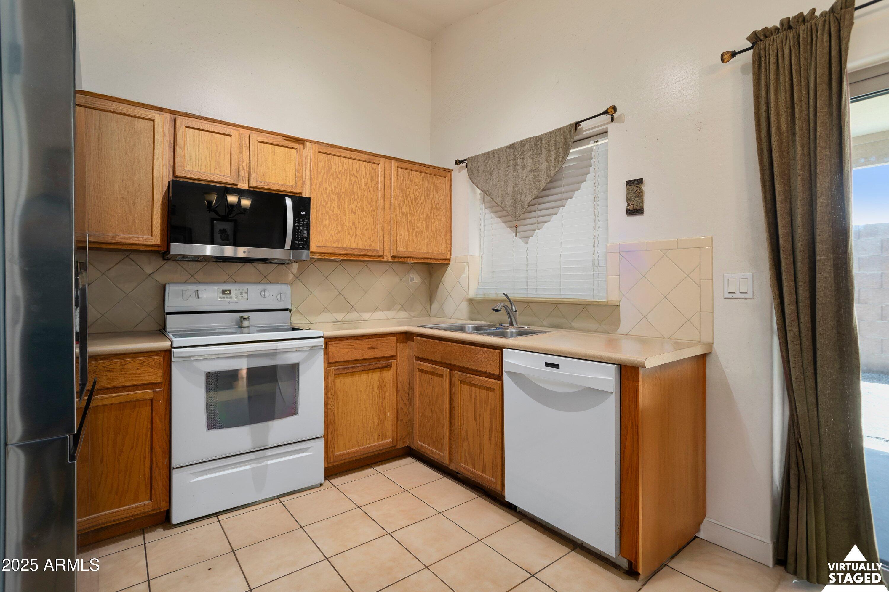 15515 W MOHAVE Circle