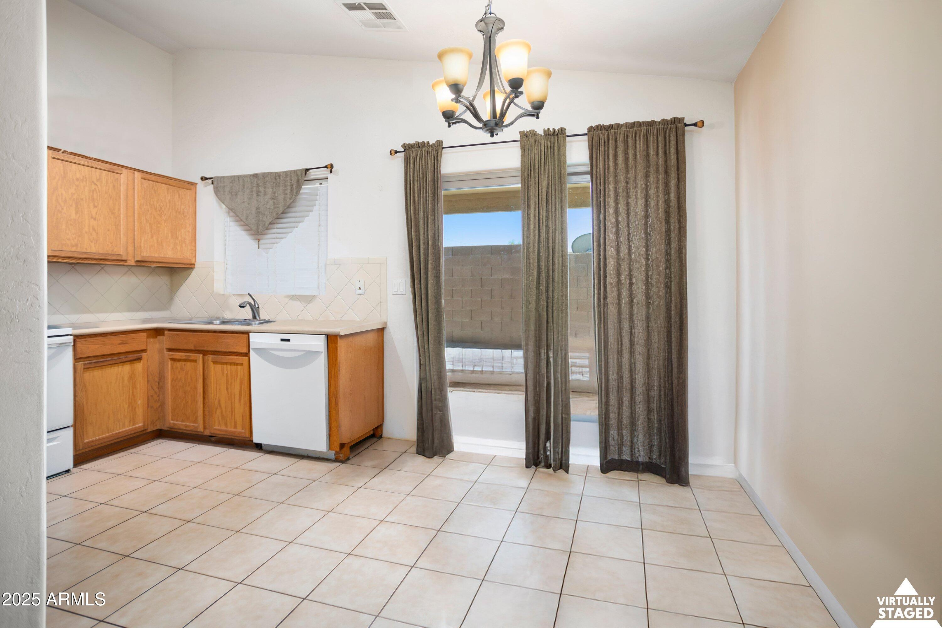 15515 W MOHAVE Circle