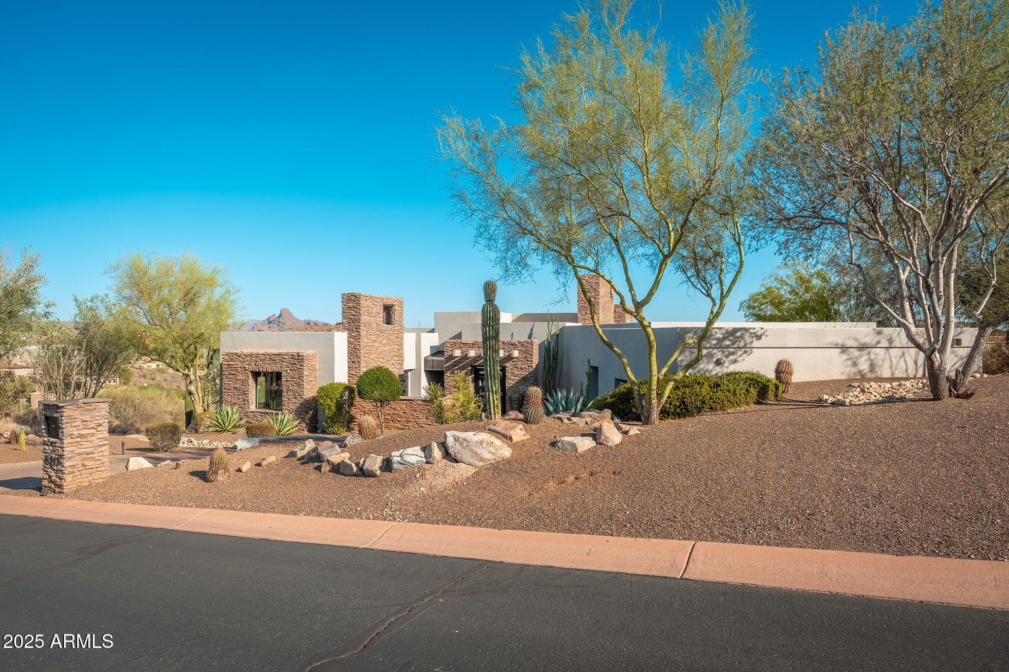 15217 E CHOLLA CREST Trail