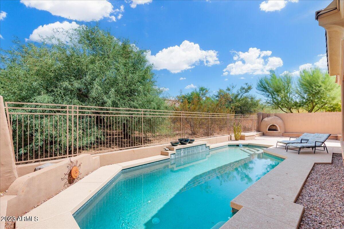 8432 E DIAMOND RIM Drive
