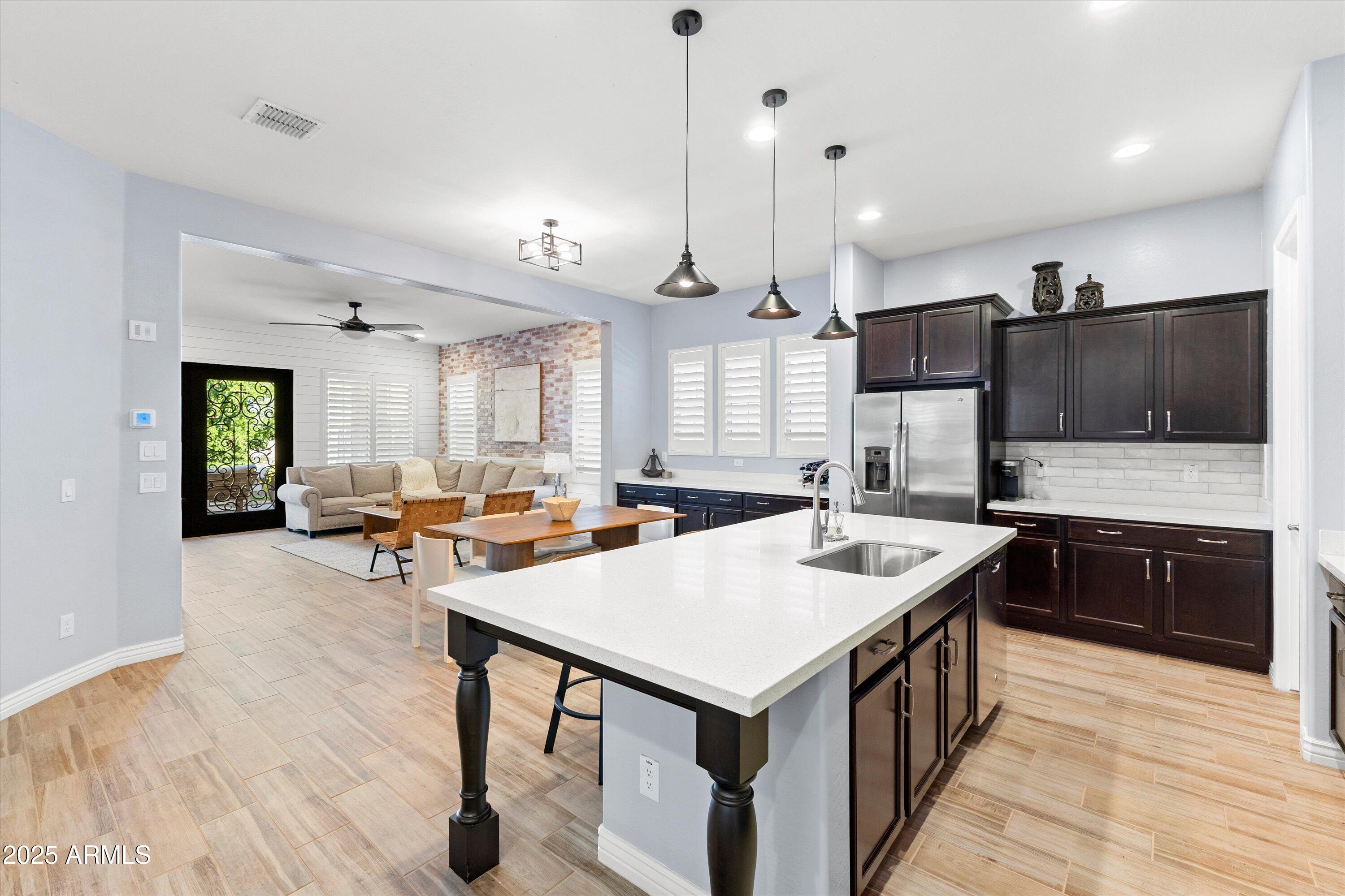 4622 E CASITAS DEL RIO Drive