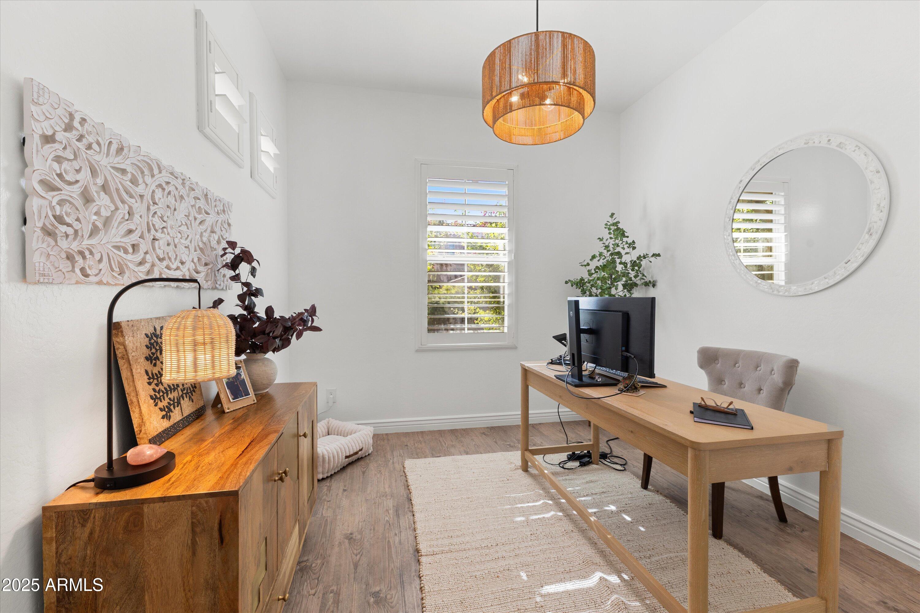 4622 E CASITAS DEL RIO Drive