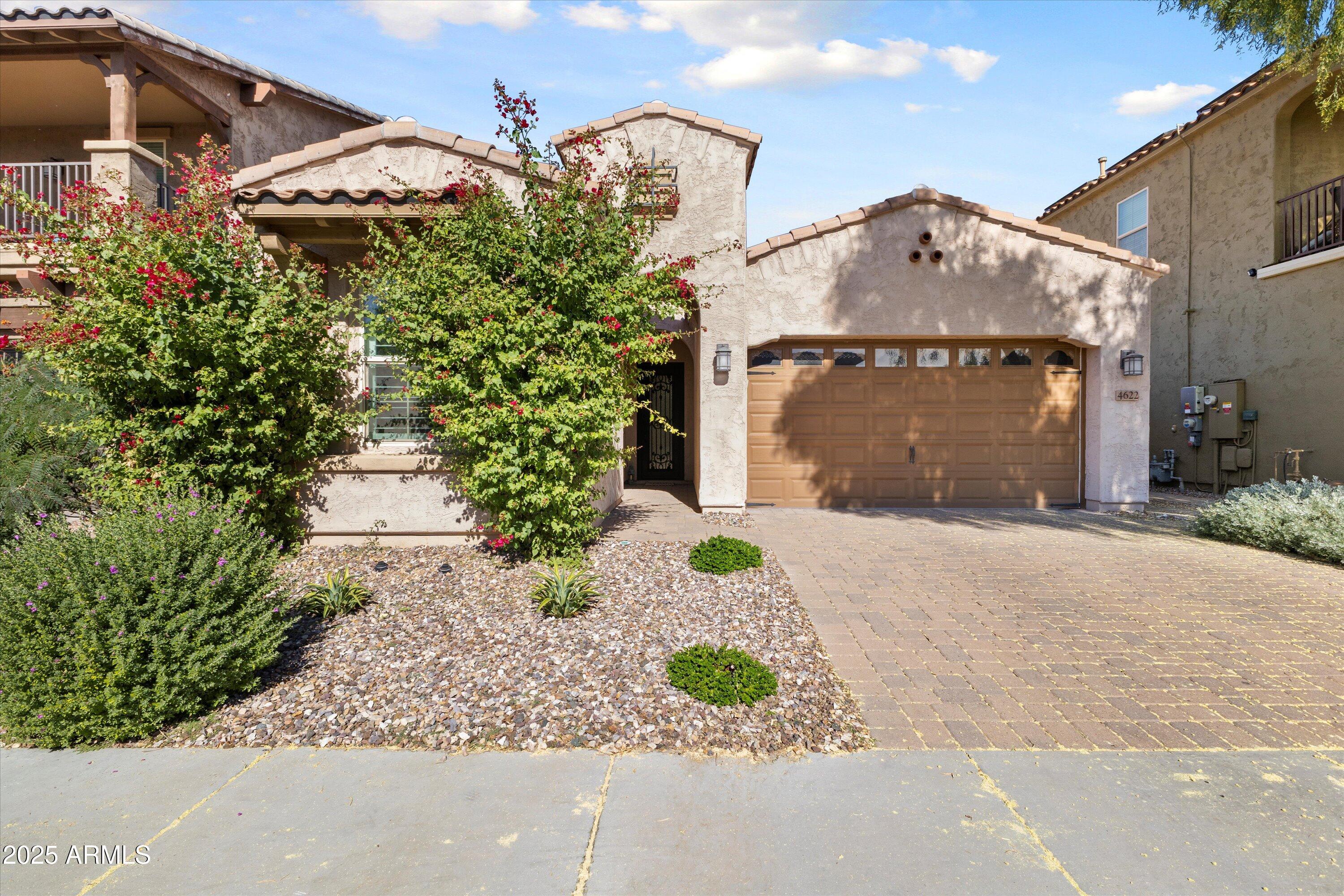 4622 E CASITAS DEL RIO Drive