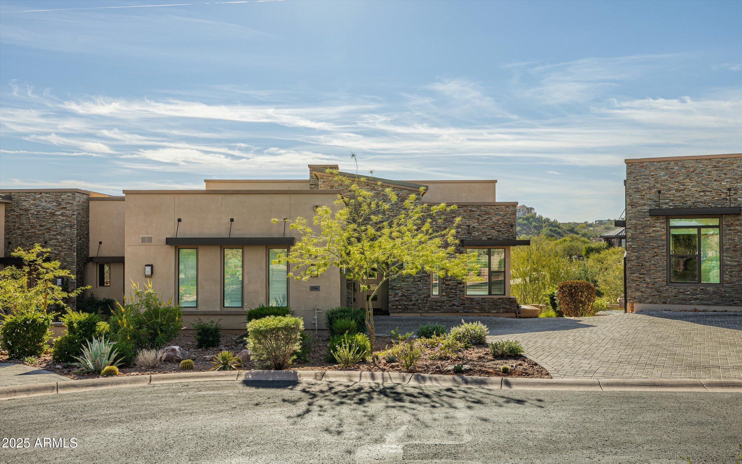 15941 E RIDGESTONE Drive