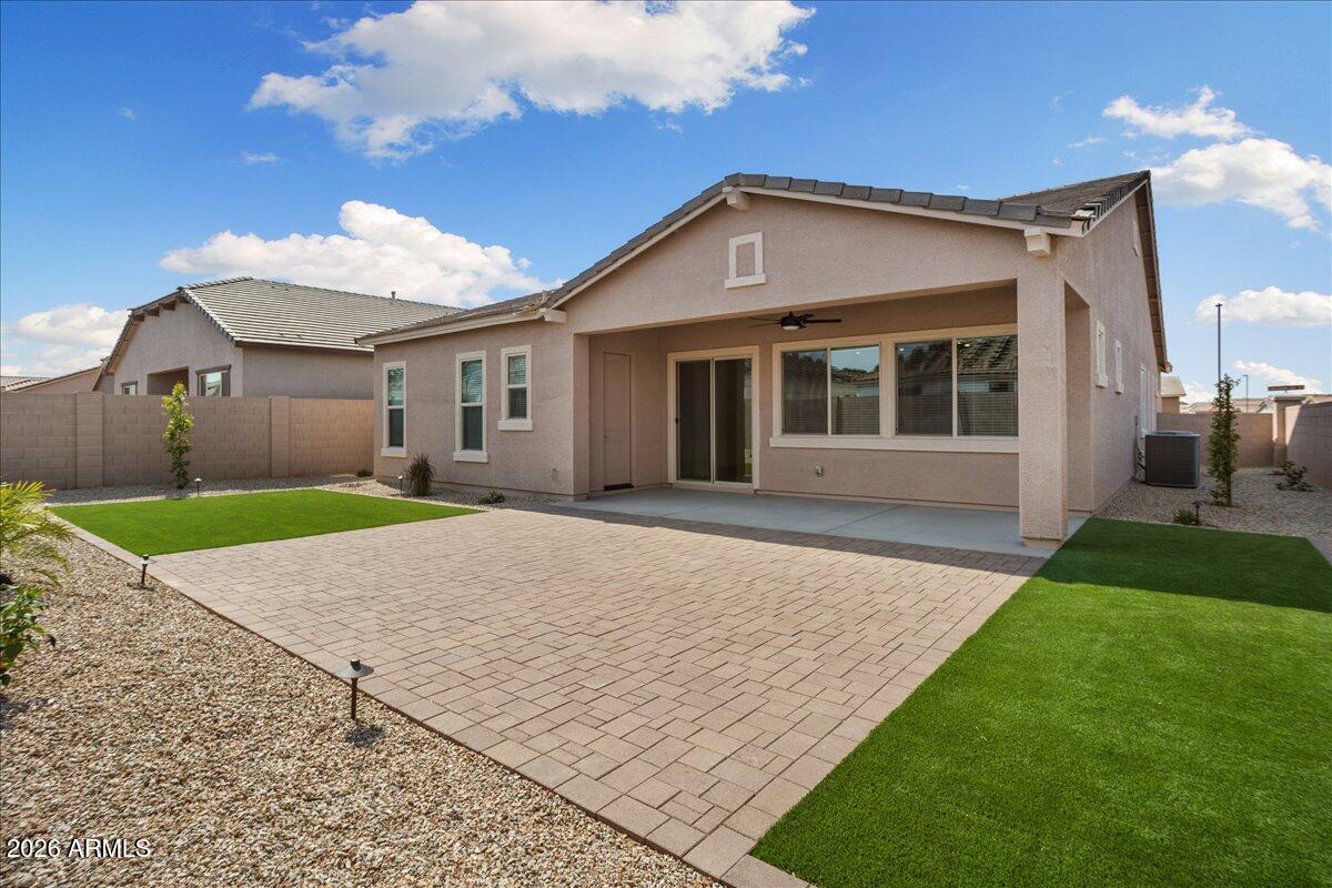 16786 W CIELO GRANDE Avenue