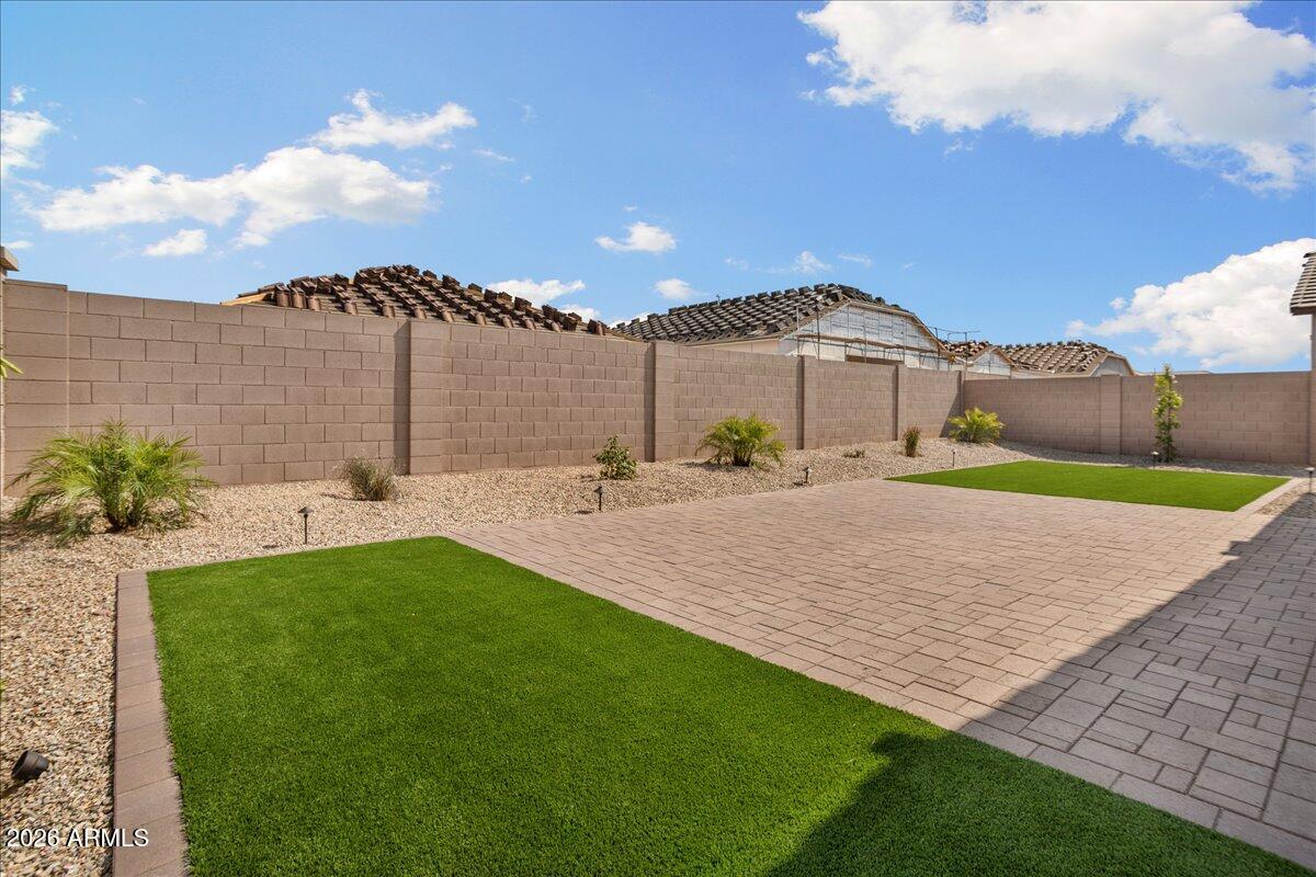 16786 W CIELO GRANDE Avenue