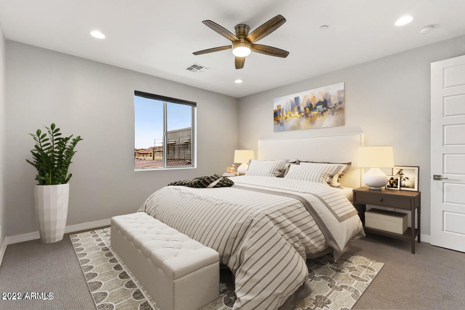 7440 E VIA DE LUNA Drive
