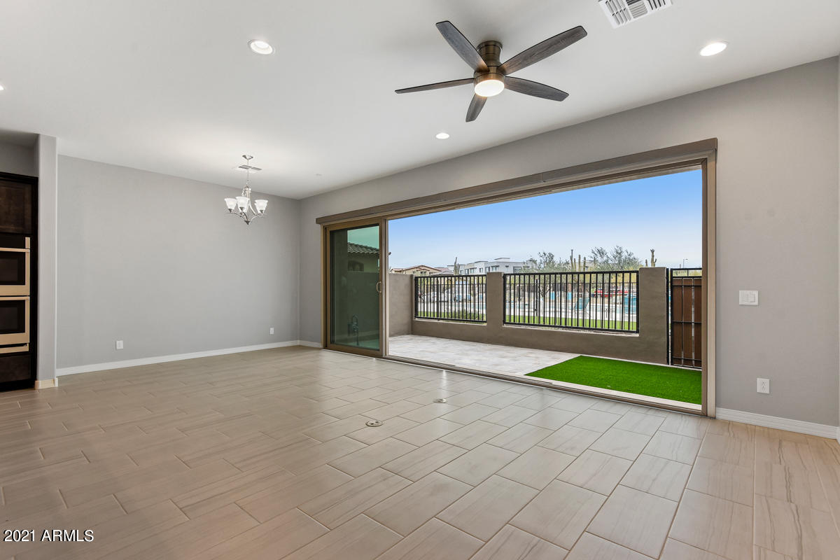 7440 E VIA DE LUNA Drive
