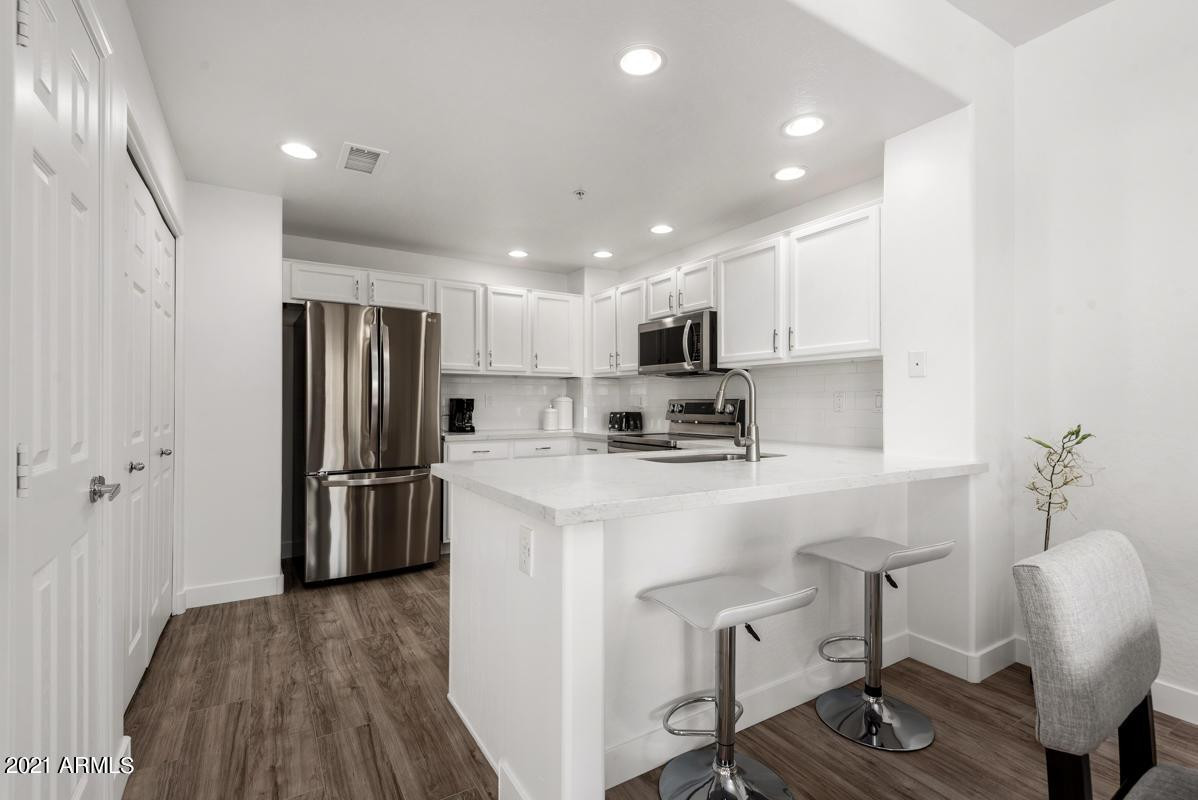 20121 N 76th Street Unit 2003