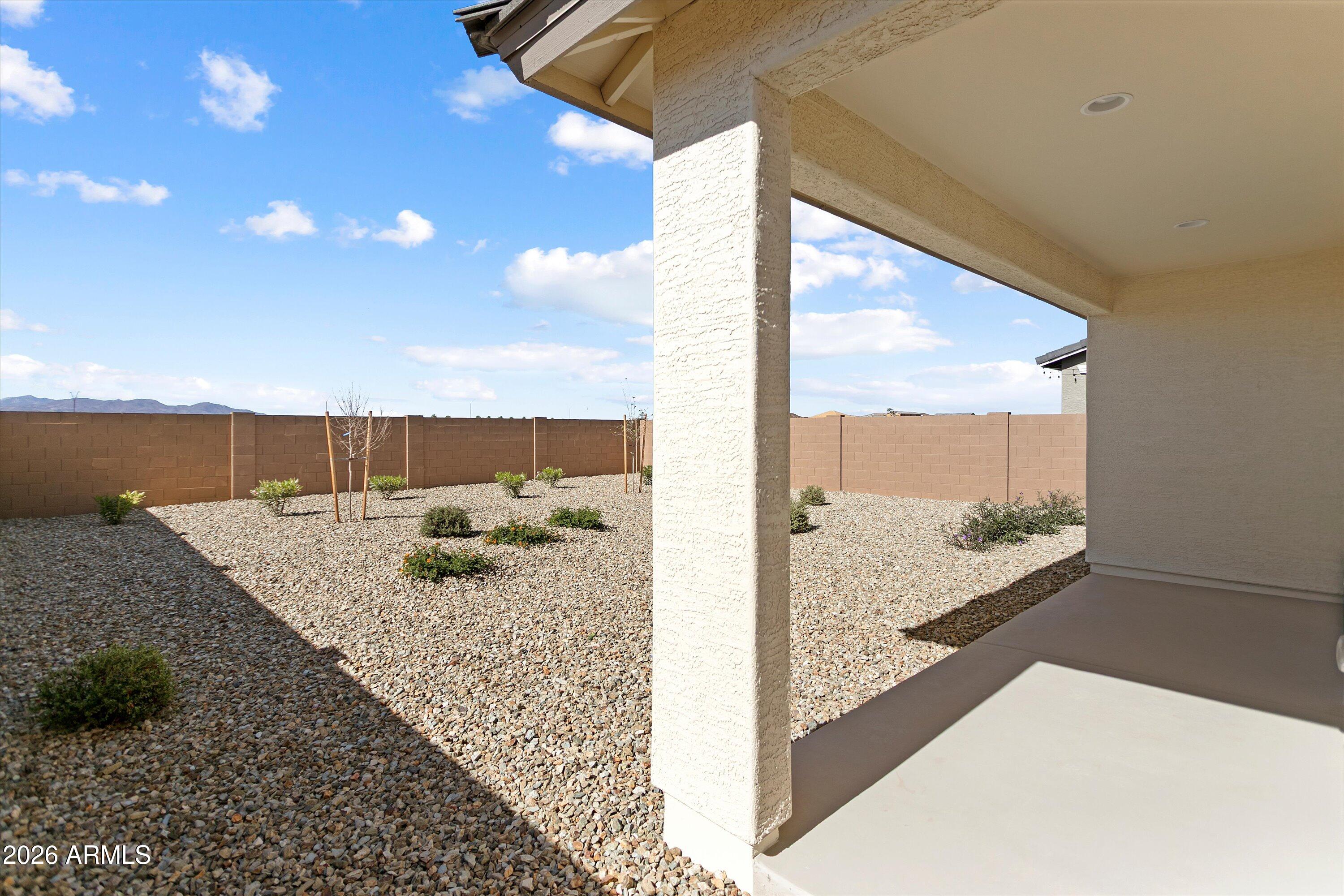 17337 W Smoketree Drive