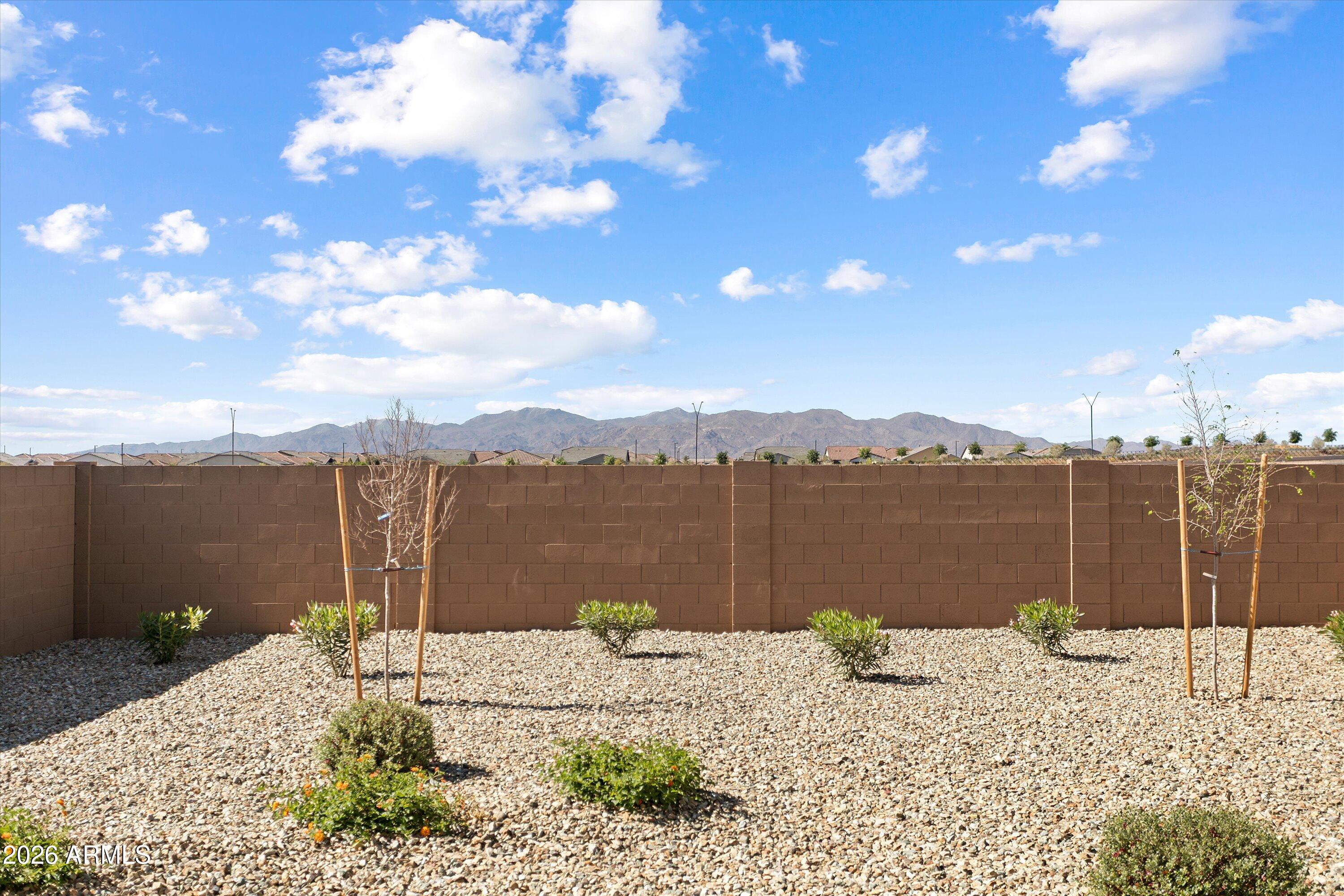 17337 W Smoketree Drive