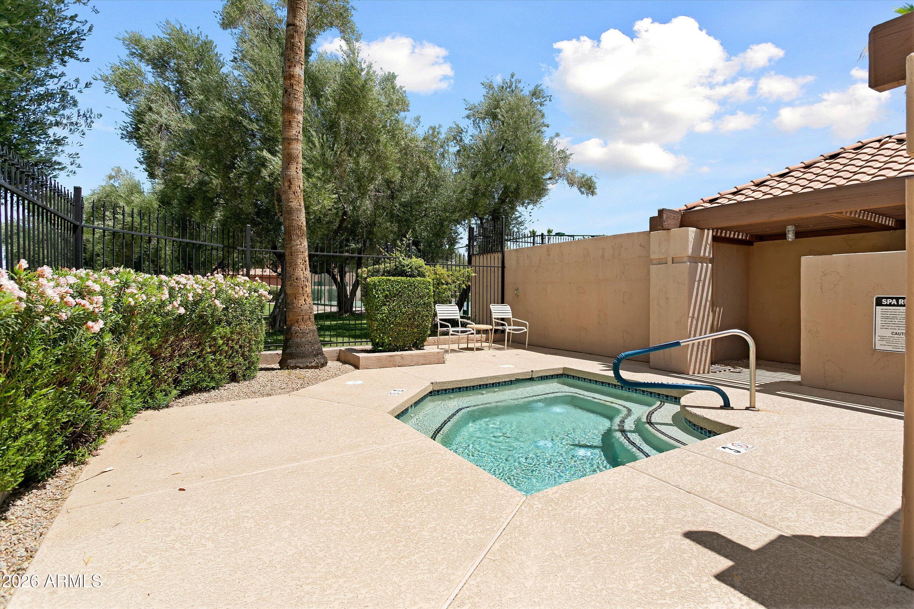 12819 N 95TH Place