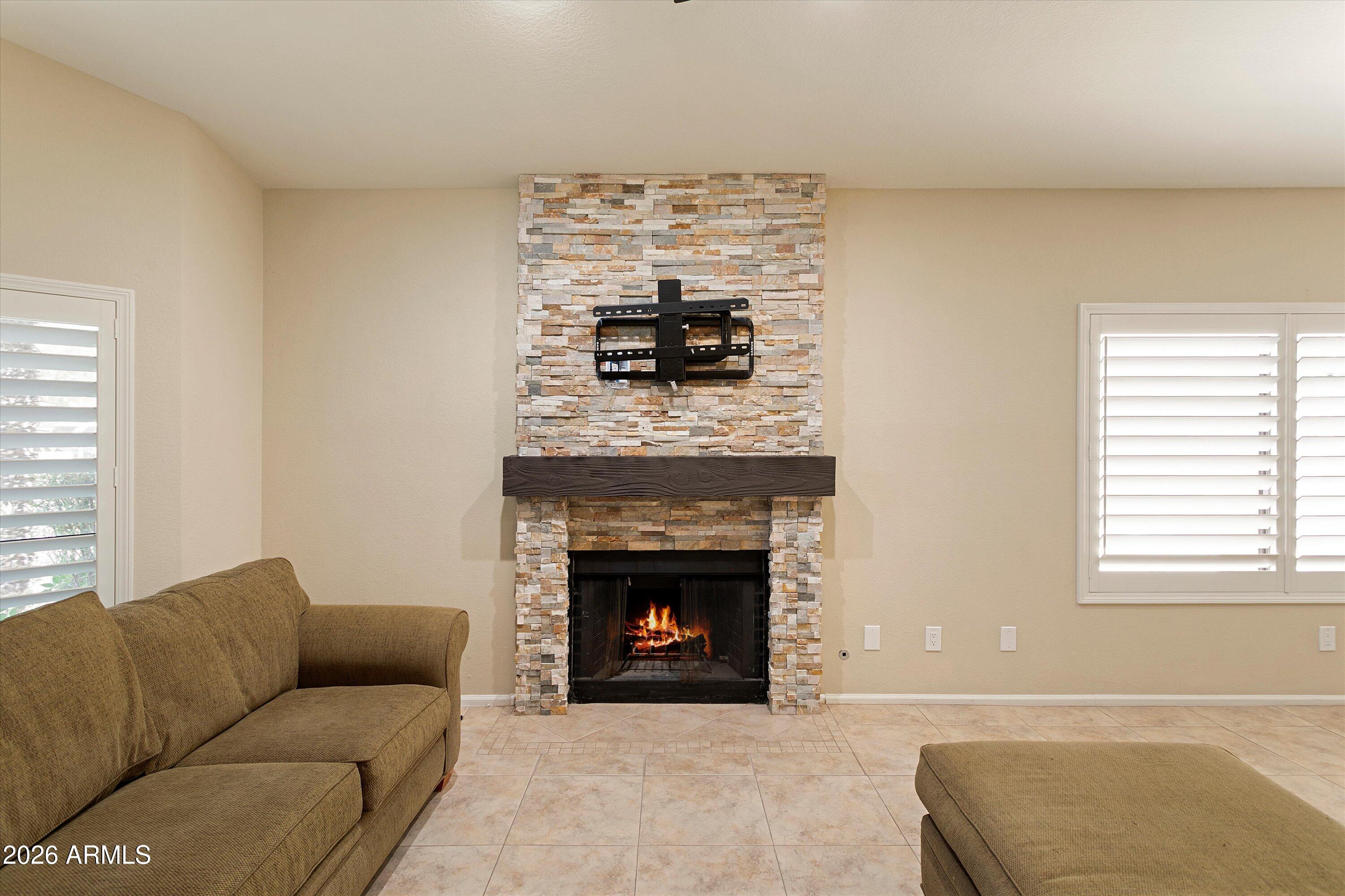 12819 N 95TH Place