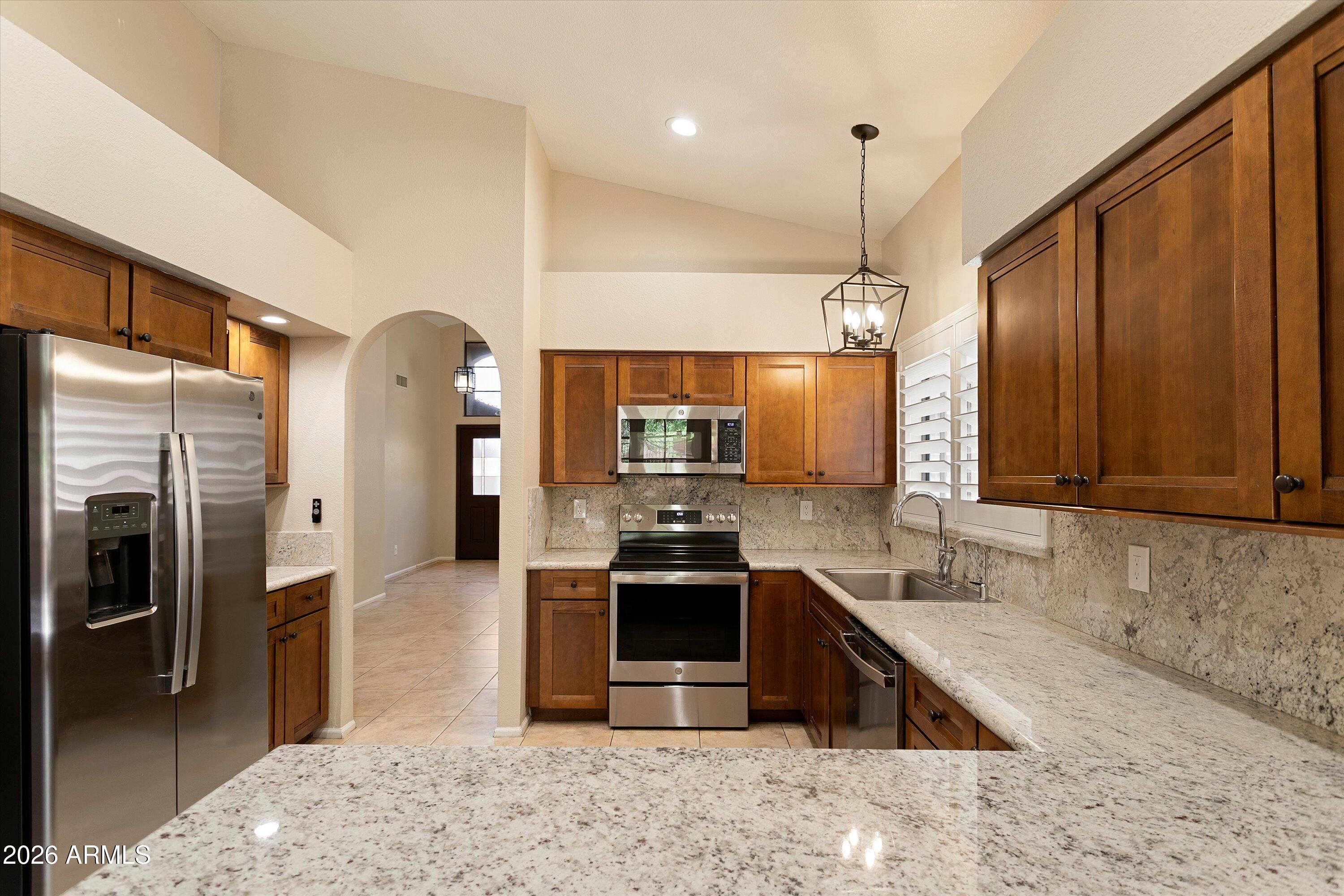 12819 N 95TH Place
