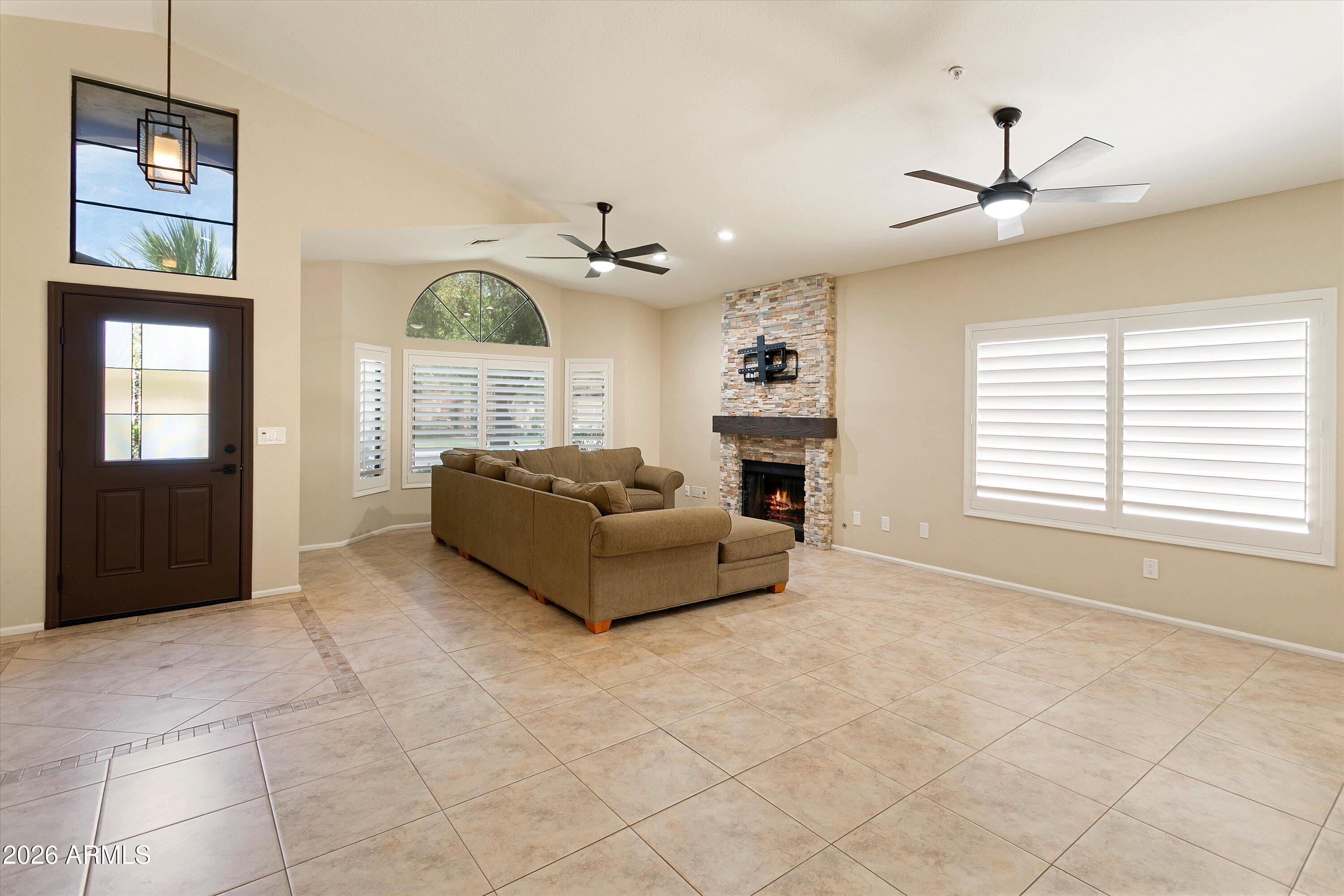 12819 N 95TH Place