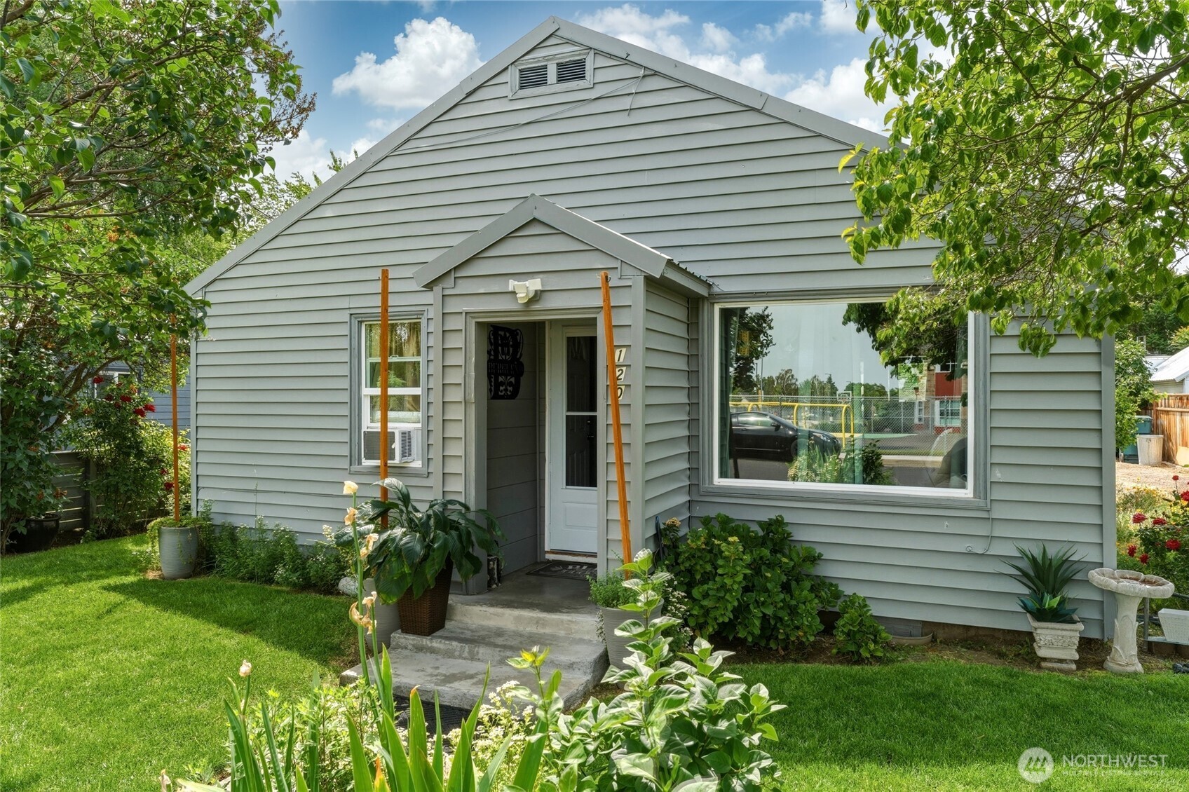 120 SE 11th Avenue