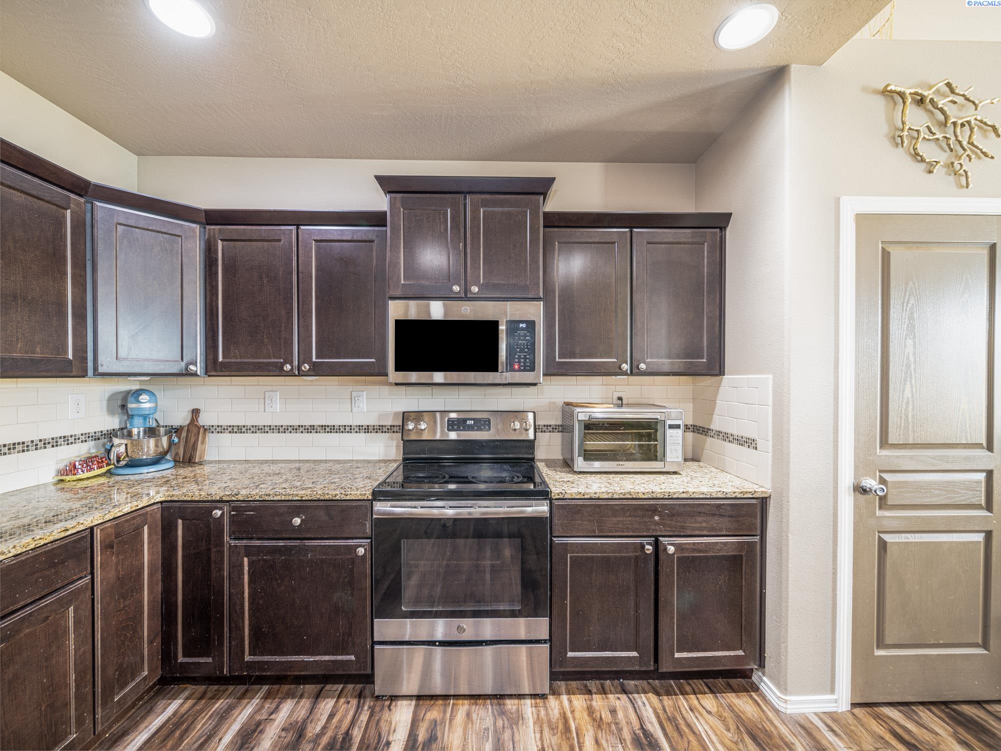 4268 Hedman Ct