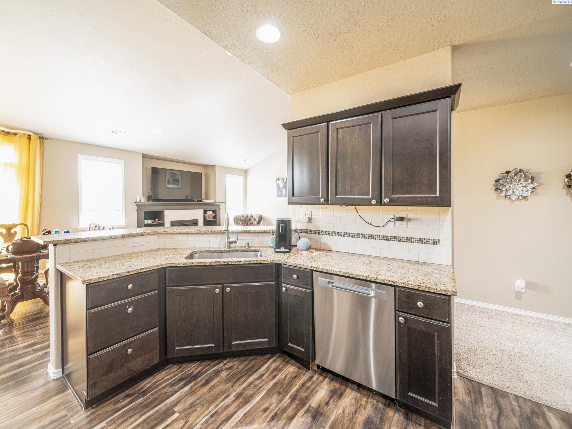 4268 Hedman Ct