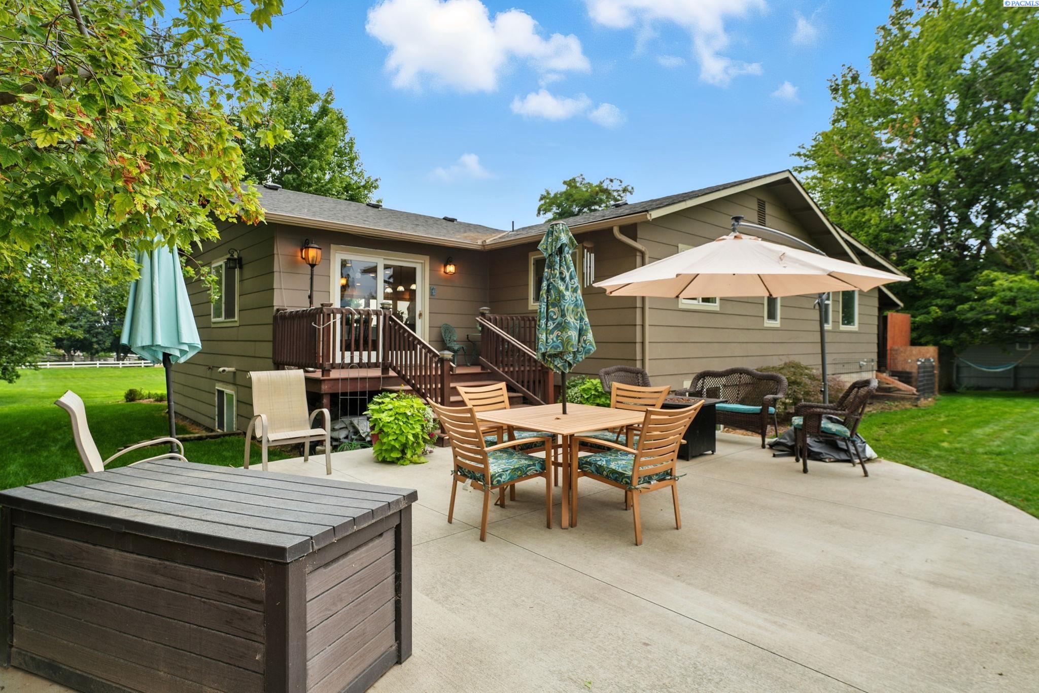 371 Hill Rd