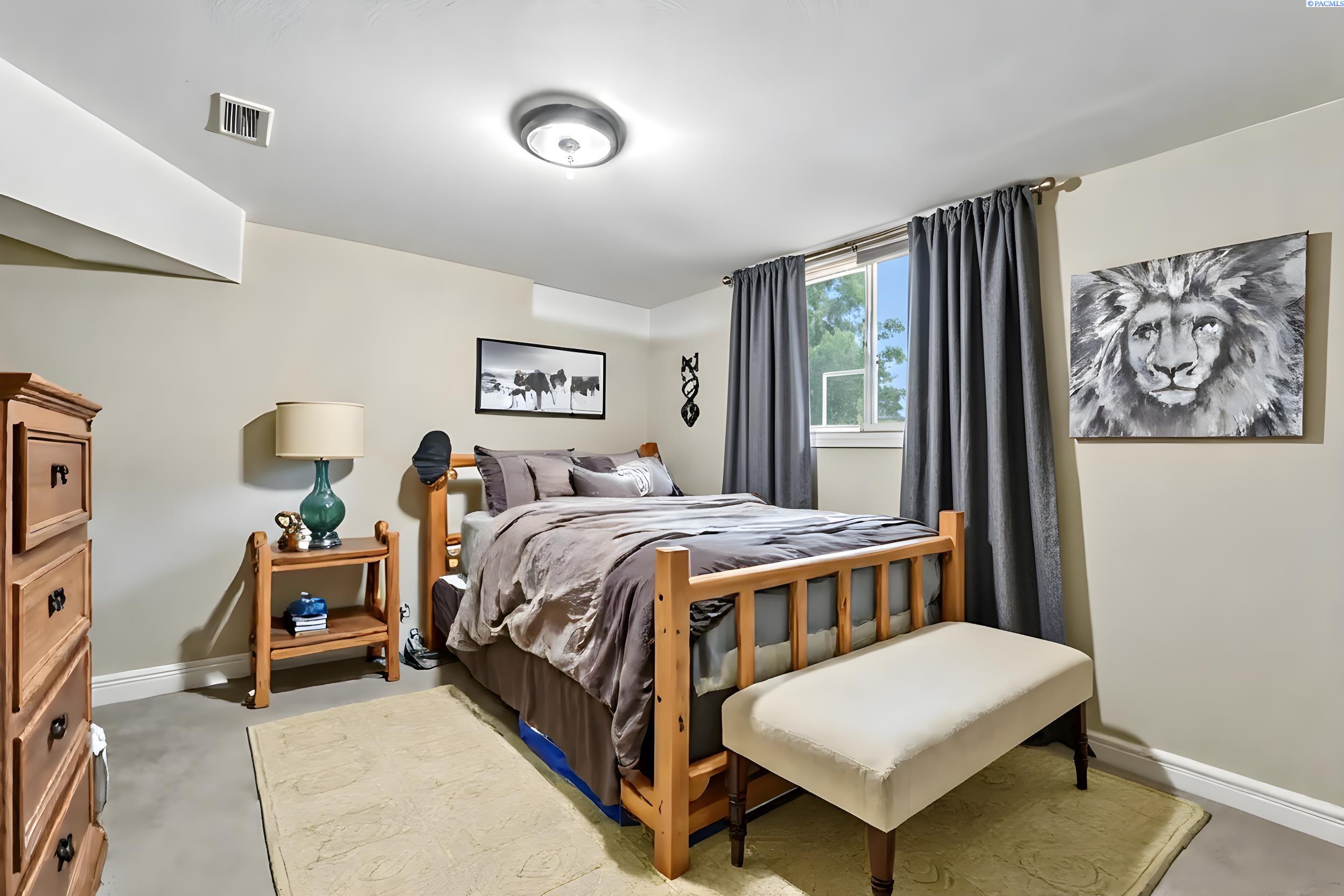 371 Hill Rd