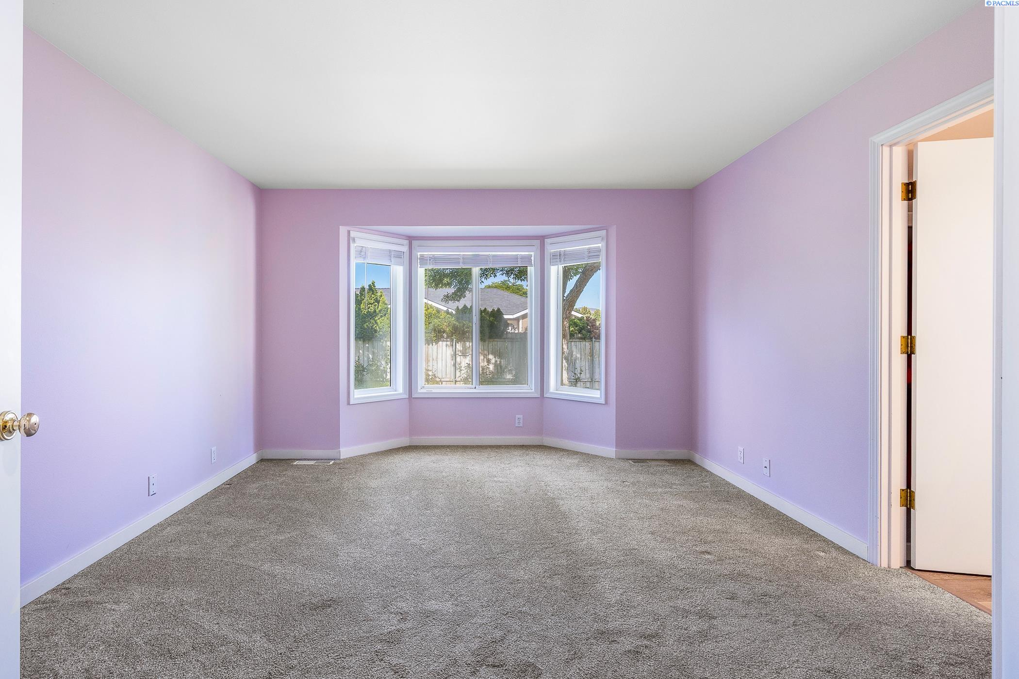 905 N Pittsburg St
