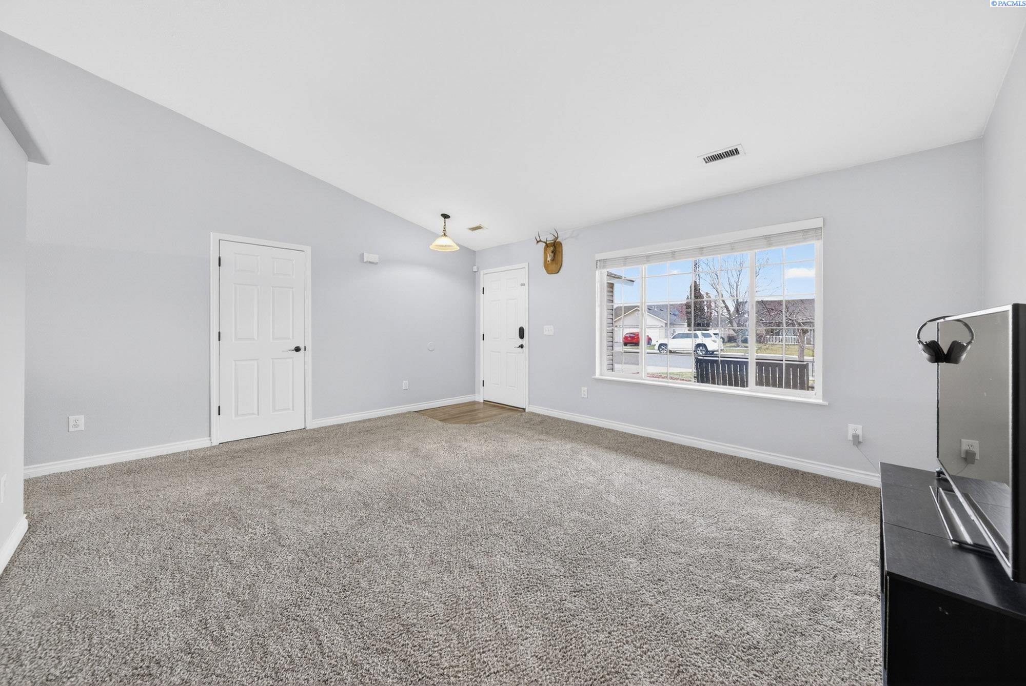 8117 Kootenay Ct