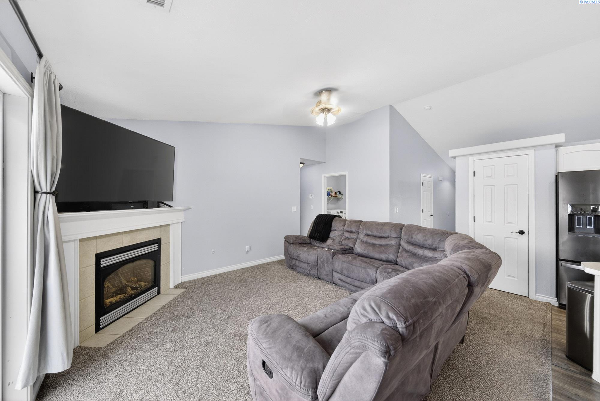 8117 Kootenay Ct