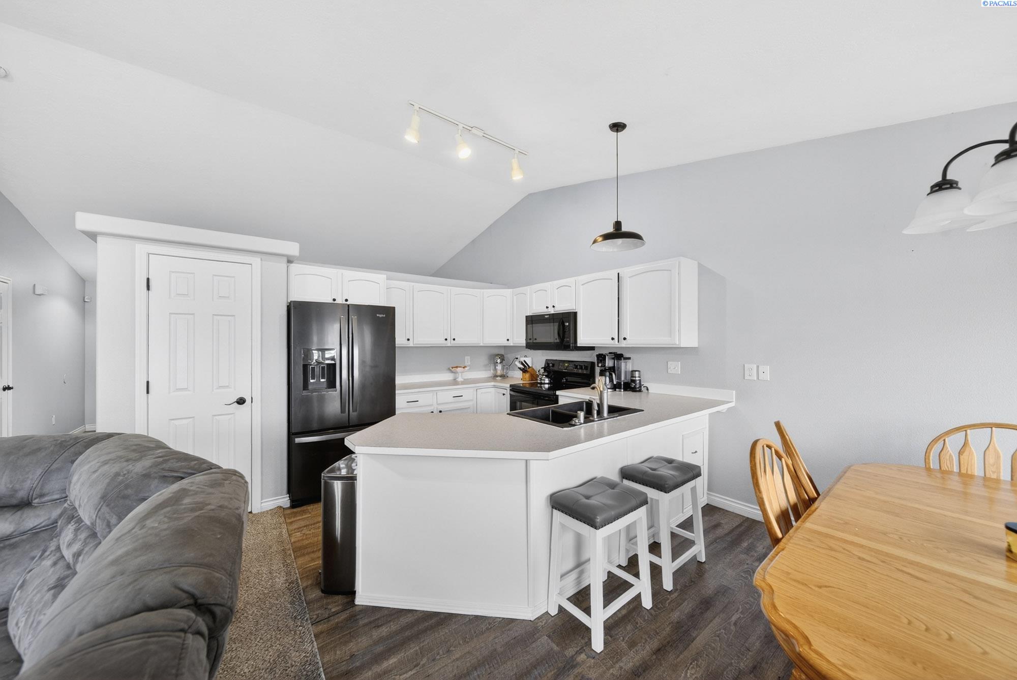 8117 Kootenay Ct