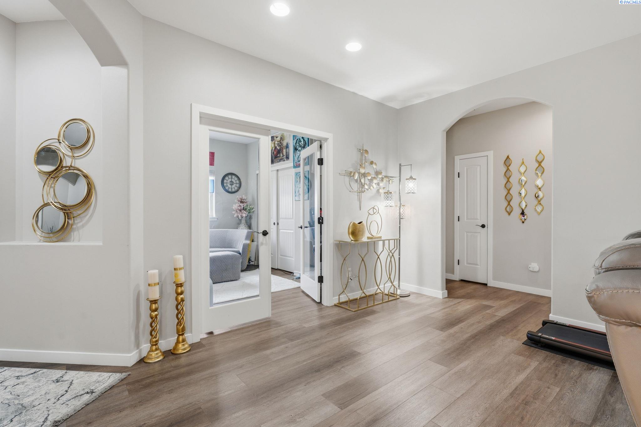 497 Charbonnueau Dr