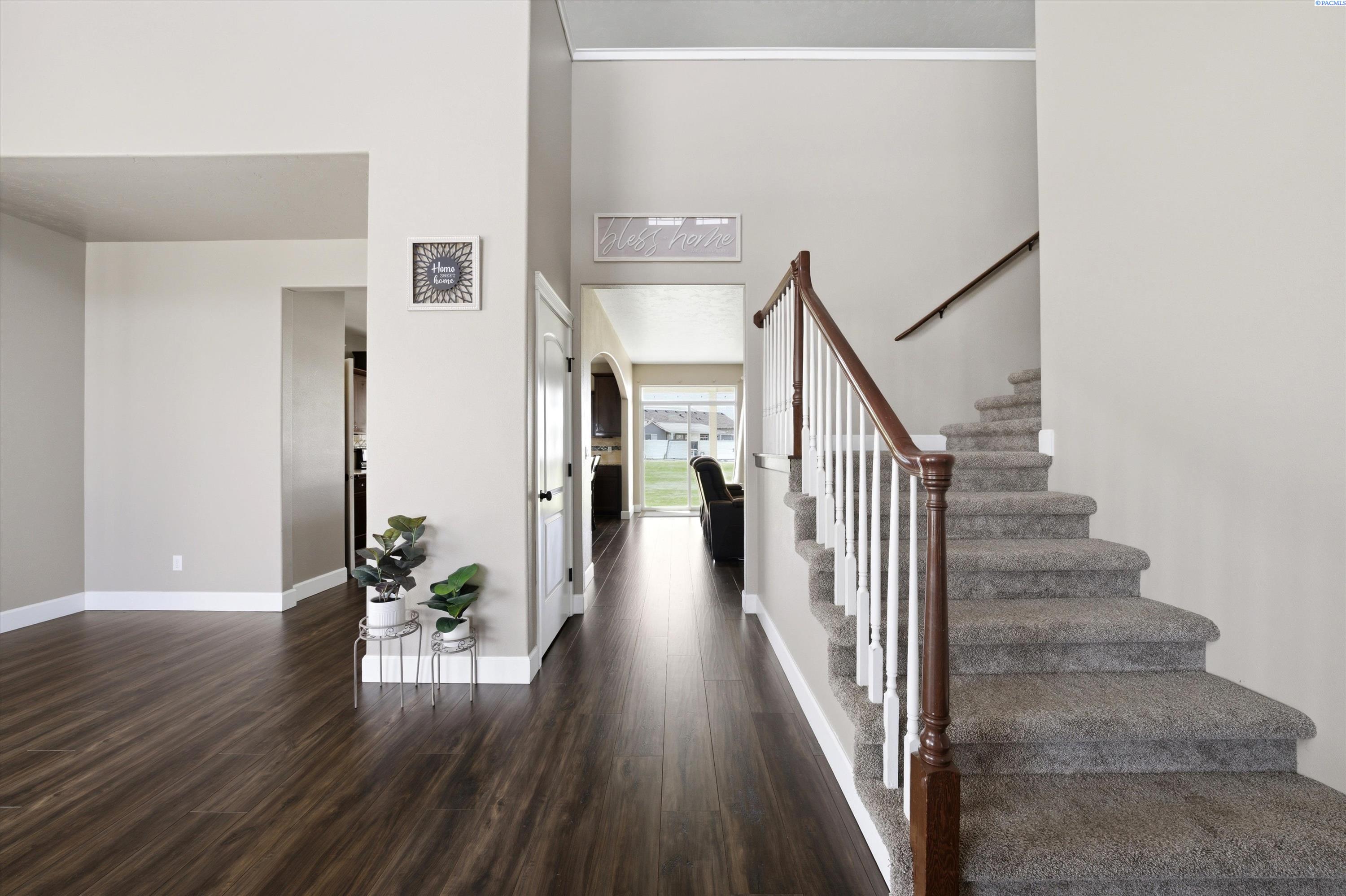 5714 Santa Fe Ln