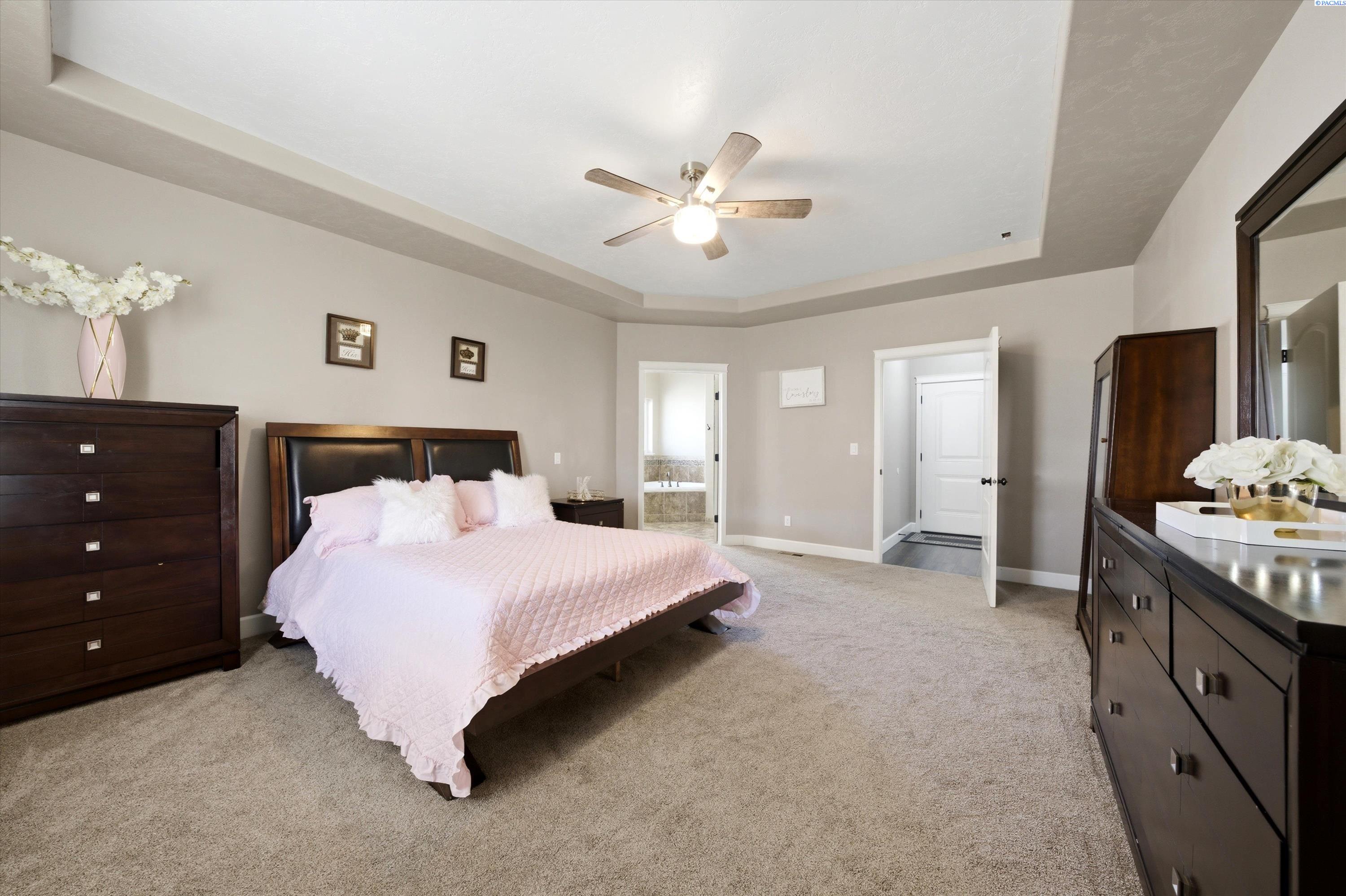5714 Santa Fe Ln