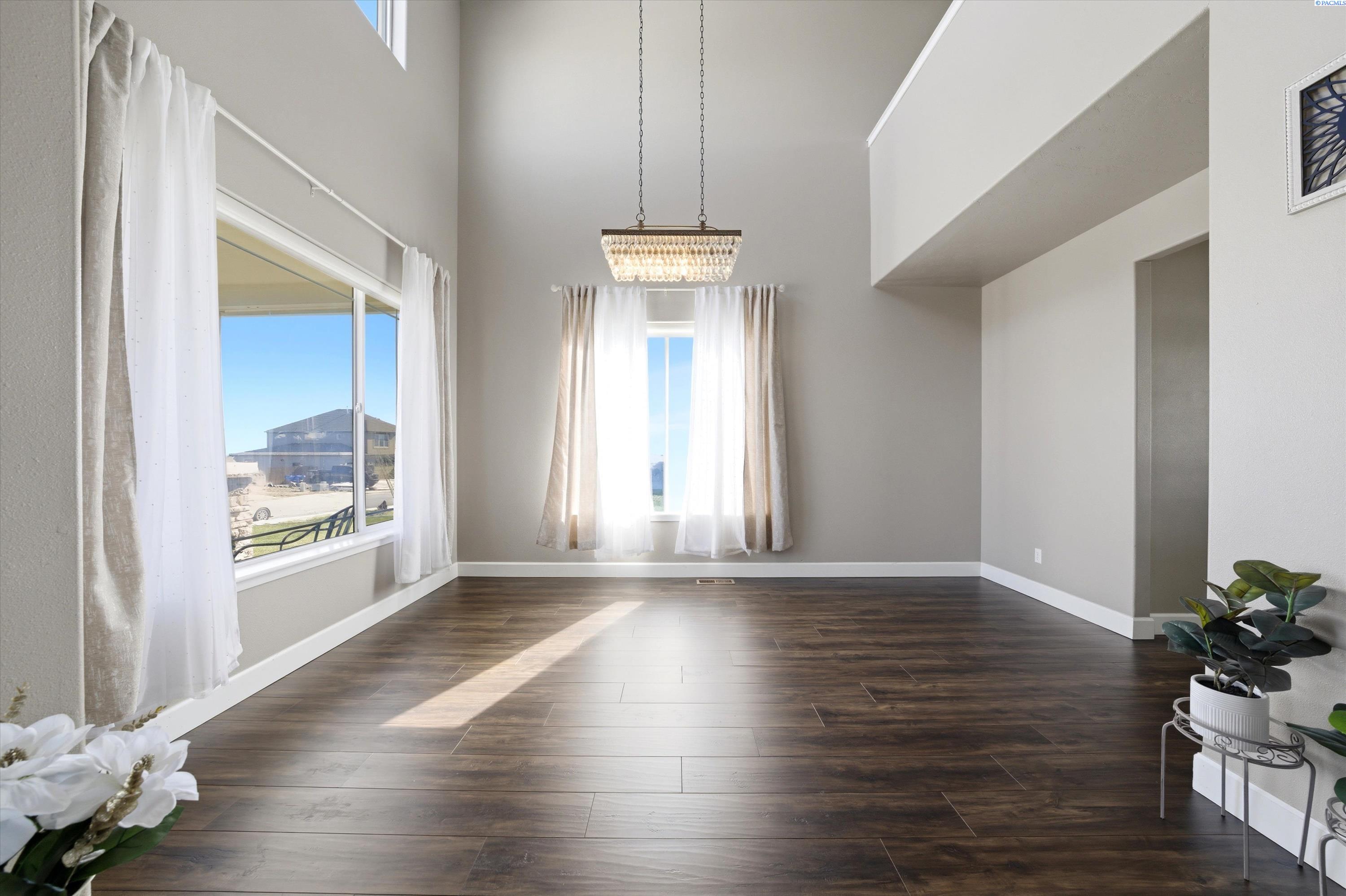 5714 Santa Fe Ln