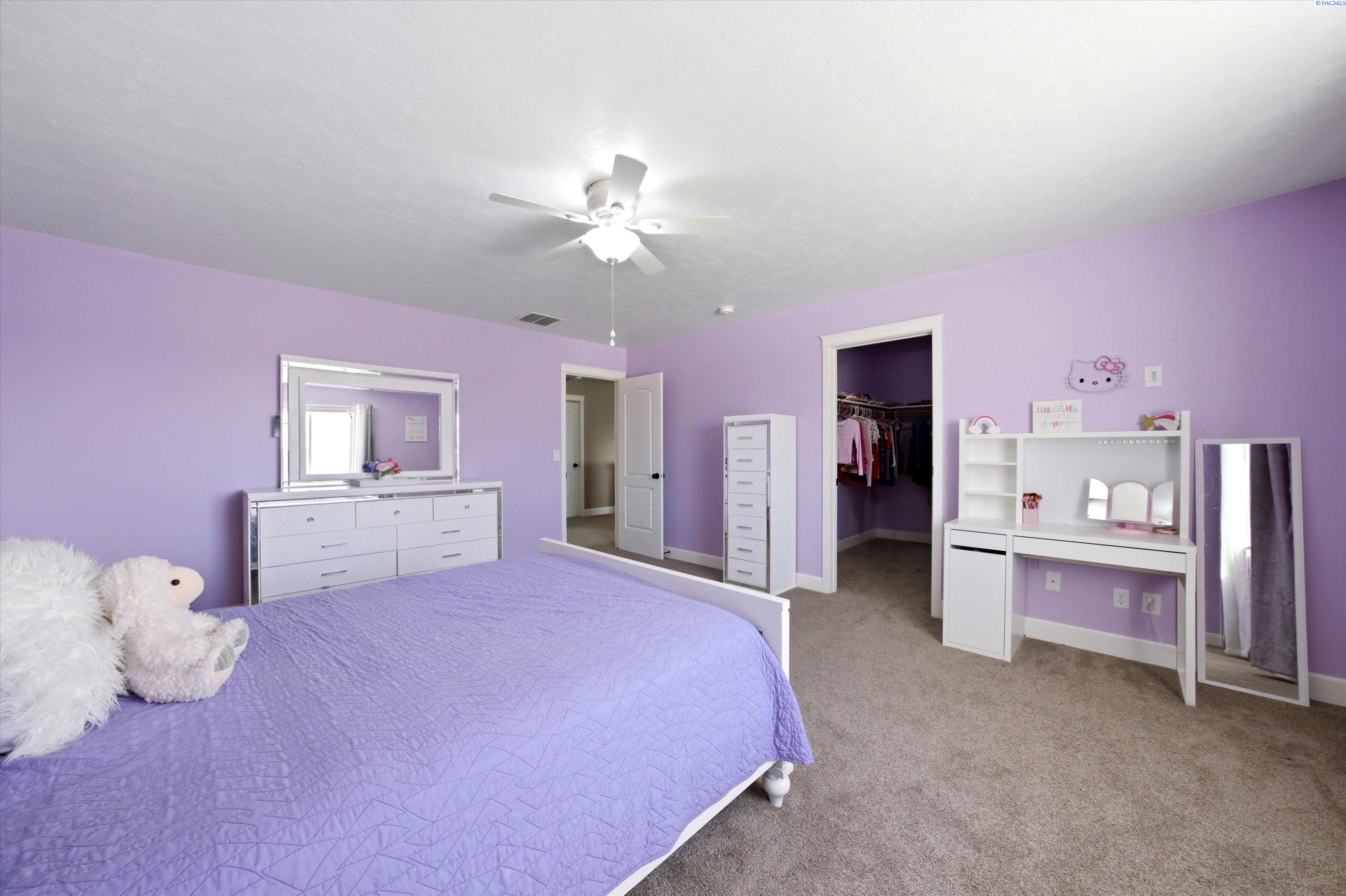 5714 Santa Fe Ln