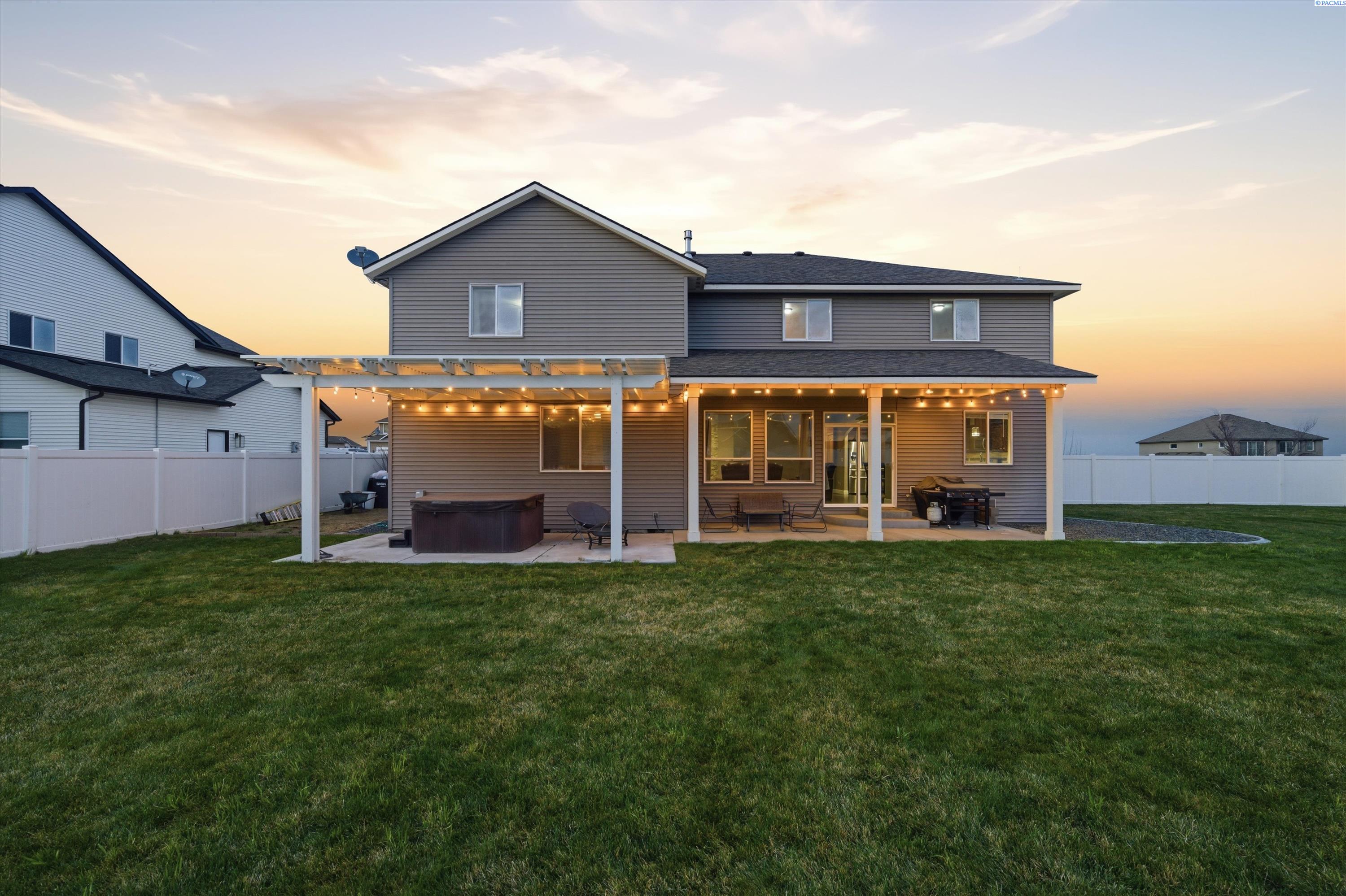 5714 Santa Fe Ln