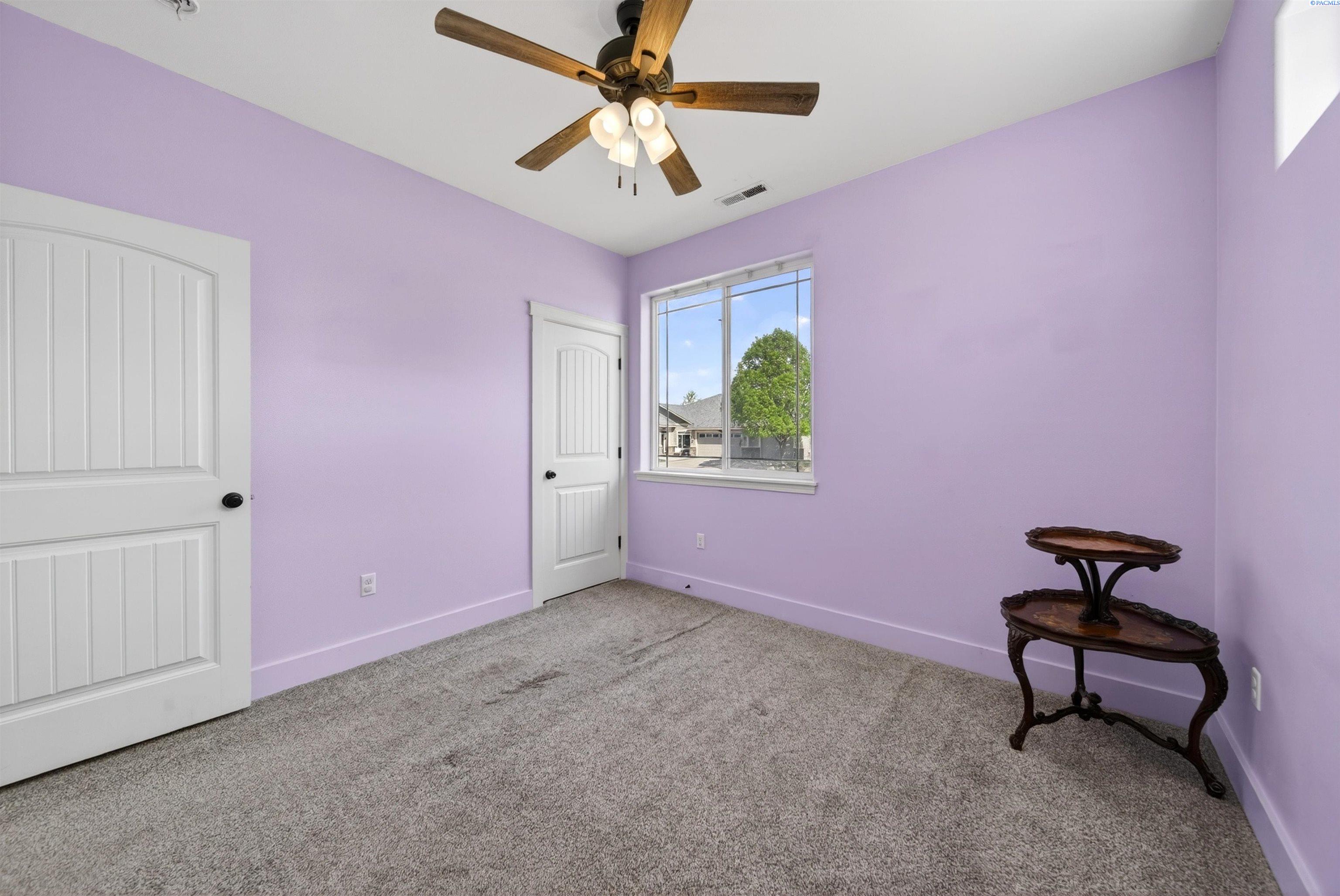 5216 Madrid Ln