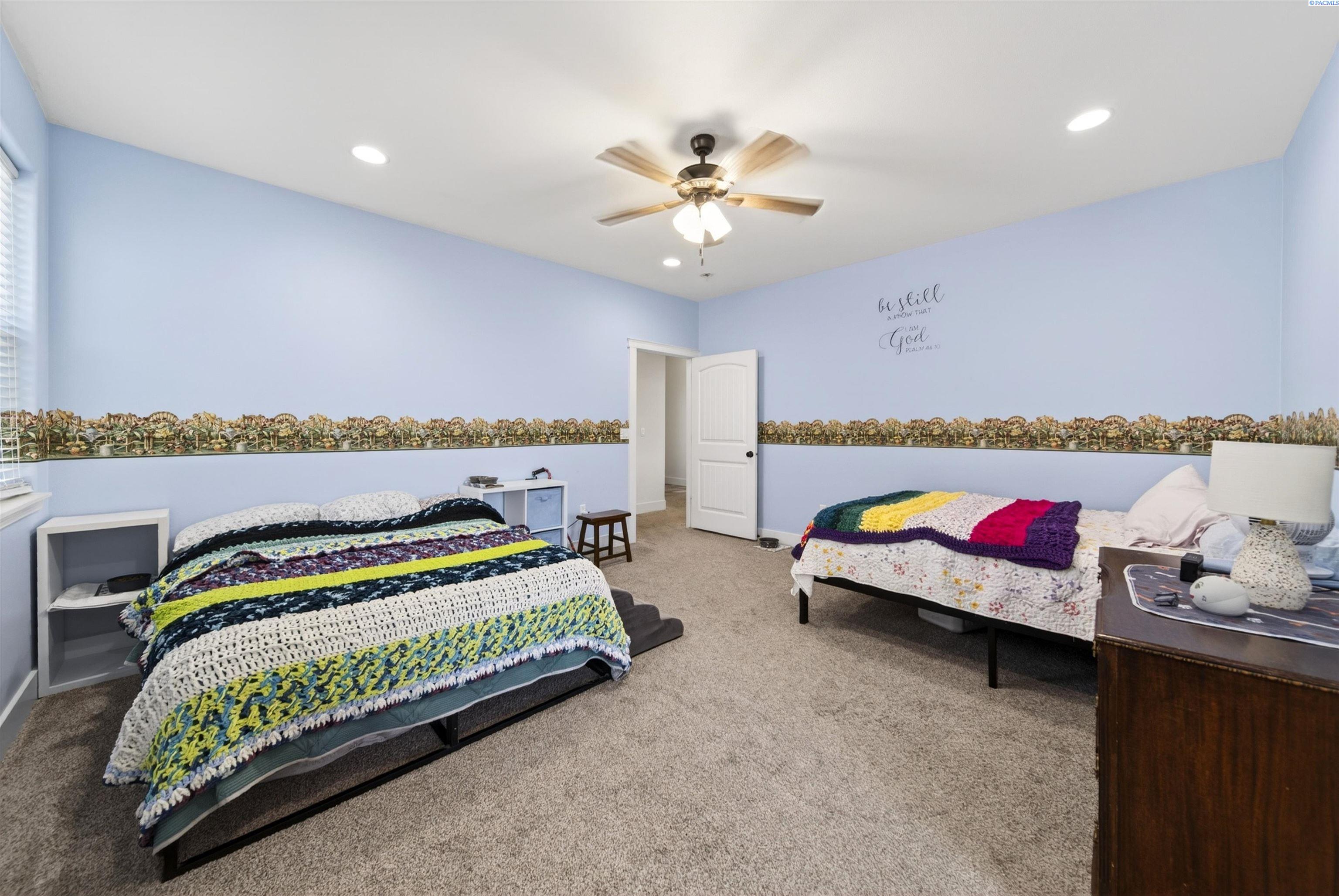 5216 Madrid Ln